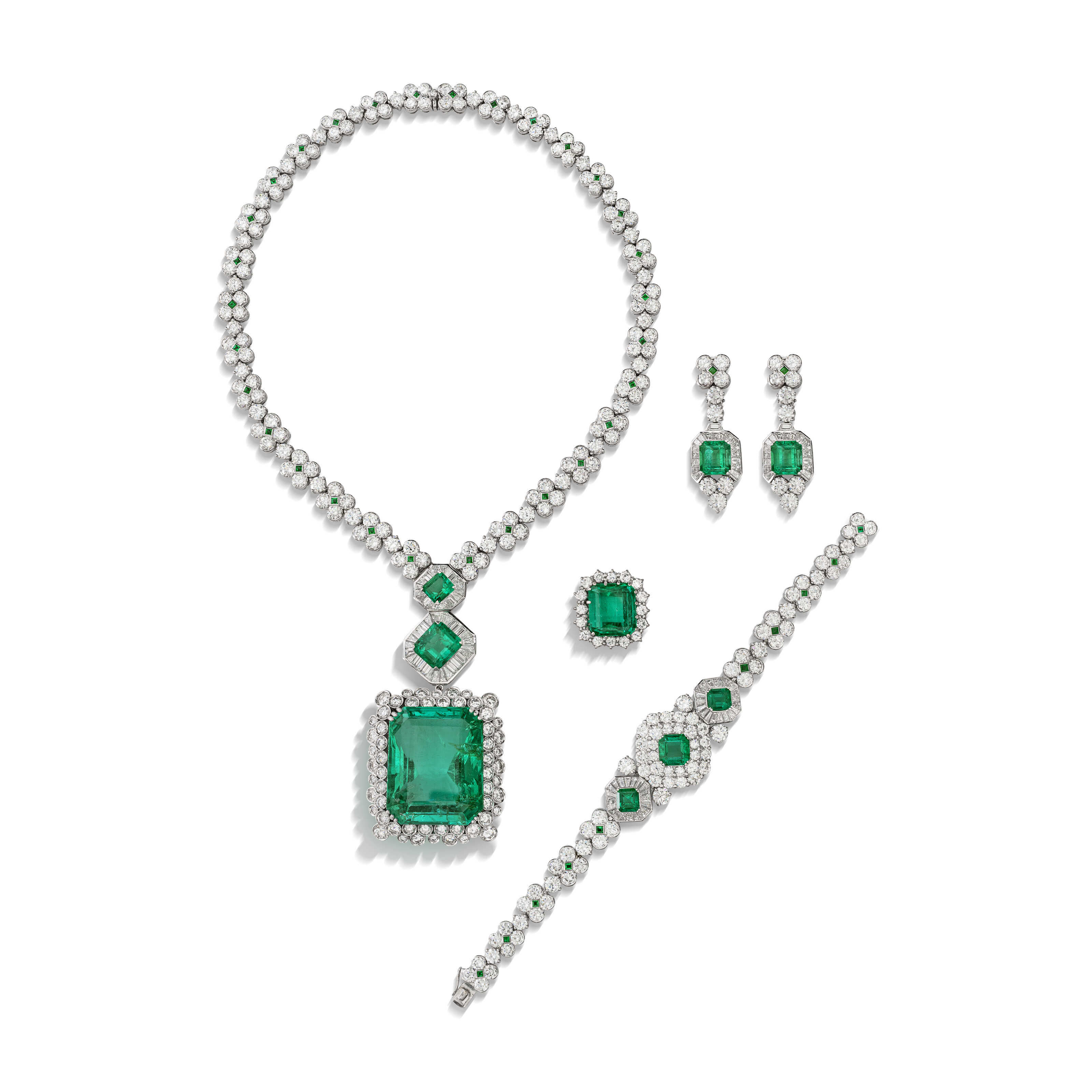 MOUAWAD SUITE OF EMERALD AND DIAMOND JEWELLERY WITH AN ASSOCIATE