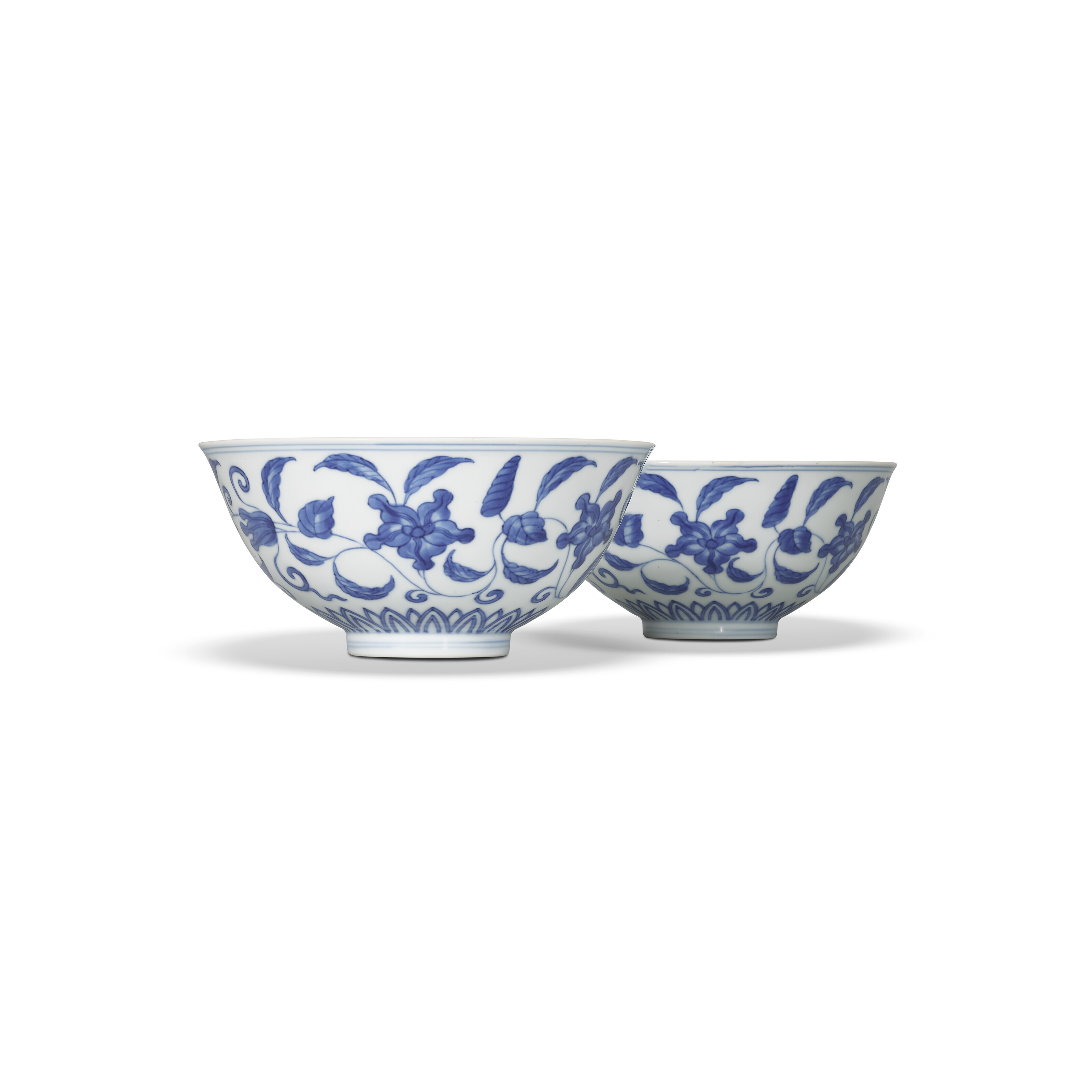 清雍正青花花卉纹宮盌一對雙圈六字楷書款, YONGZHENG SIX-CHARACTER