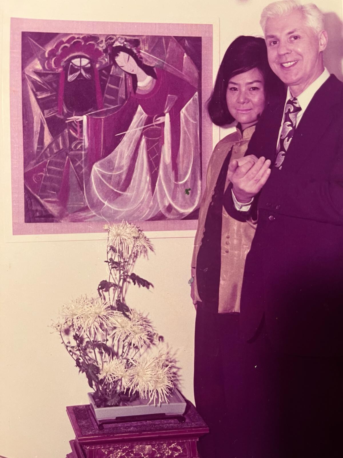 Lin Fengmian’s Lotus Lantern (right on the wall) displayed in the living room of the van Roosbroeck family home in Belgium after the mid-1980s