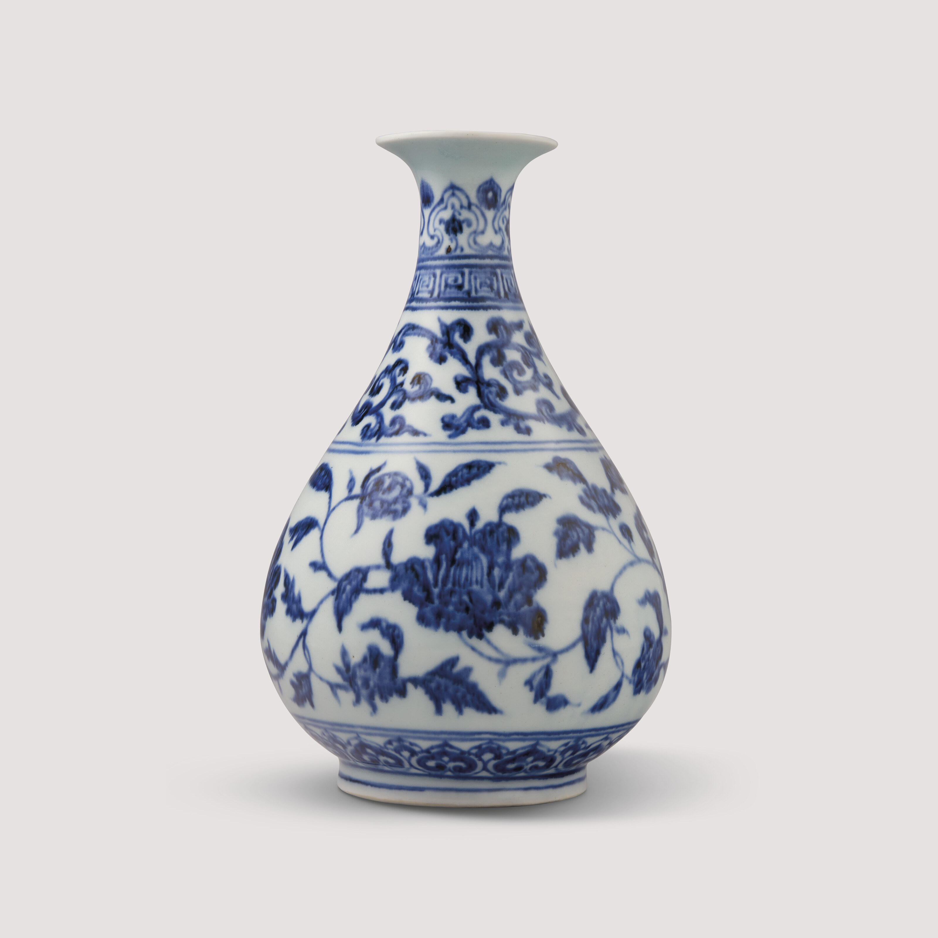 中国古美術・明永楽款・青花四季花卉紋花瓶・玉壺春瓶・青花磁・観賞用陶磁器・箱付き 2024_HGK_23063_0005_001(