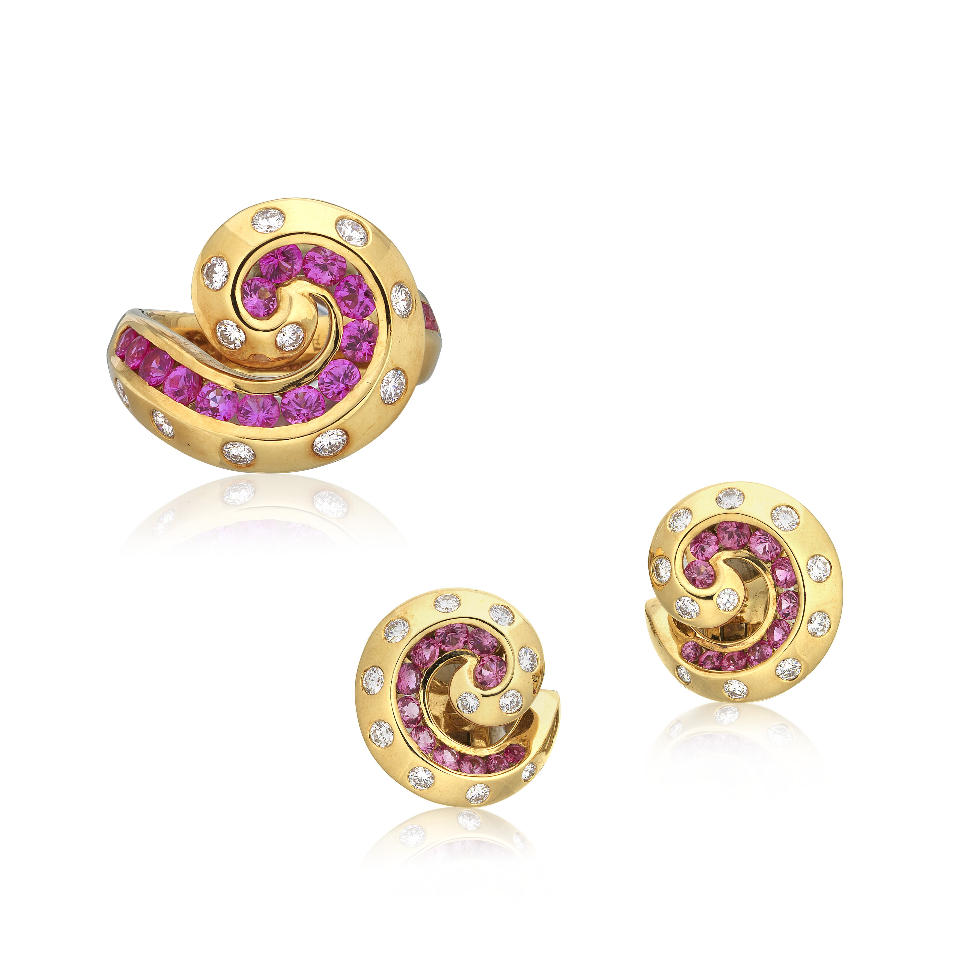 その他 Van Cleef & Arpels Gem Van Cleef & Arpels 'Perlée' Clovers Ring in 18K Whit #515113