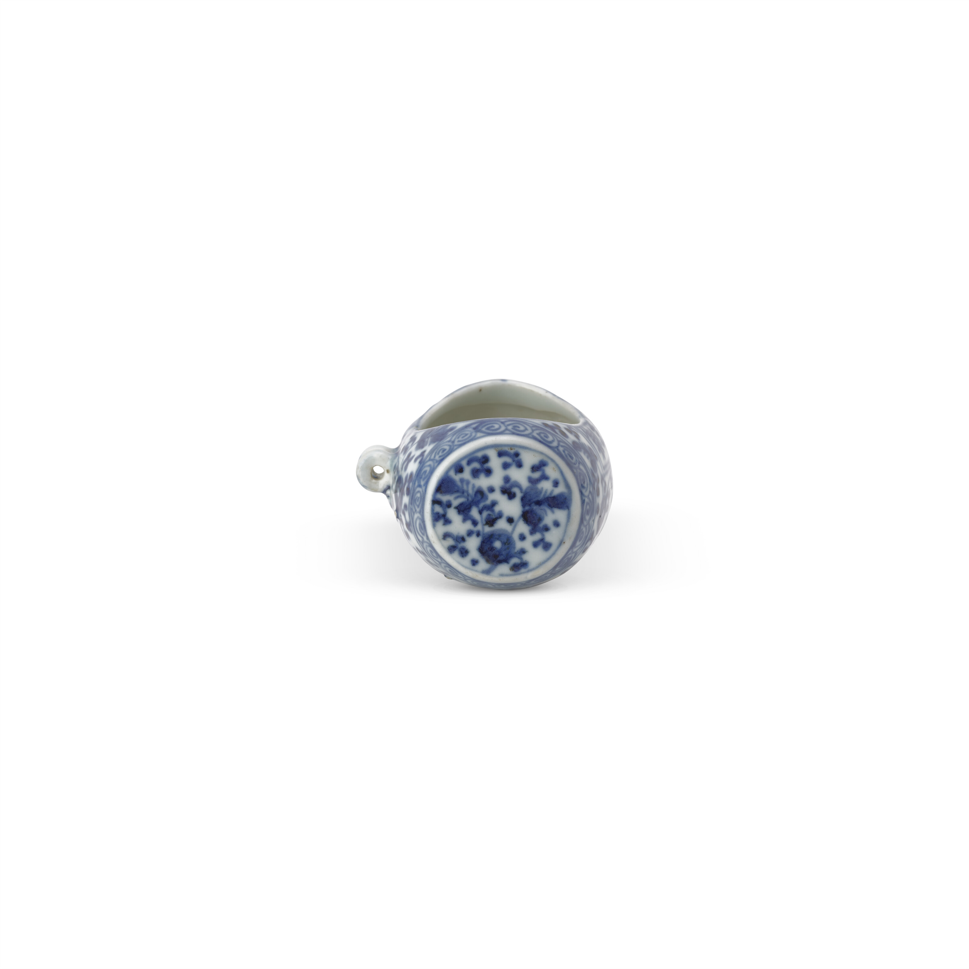 清康熙青花纏枝花卉紋鳥食罐兩件, KANGXI PERIOD (1662-1722) | Christie's