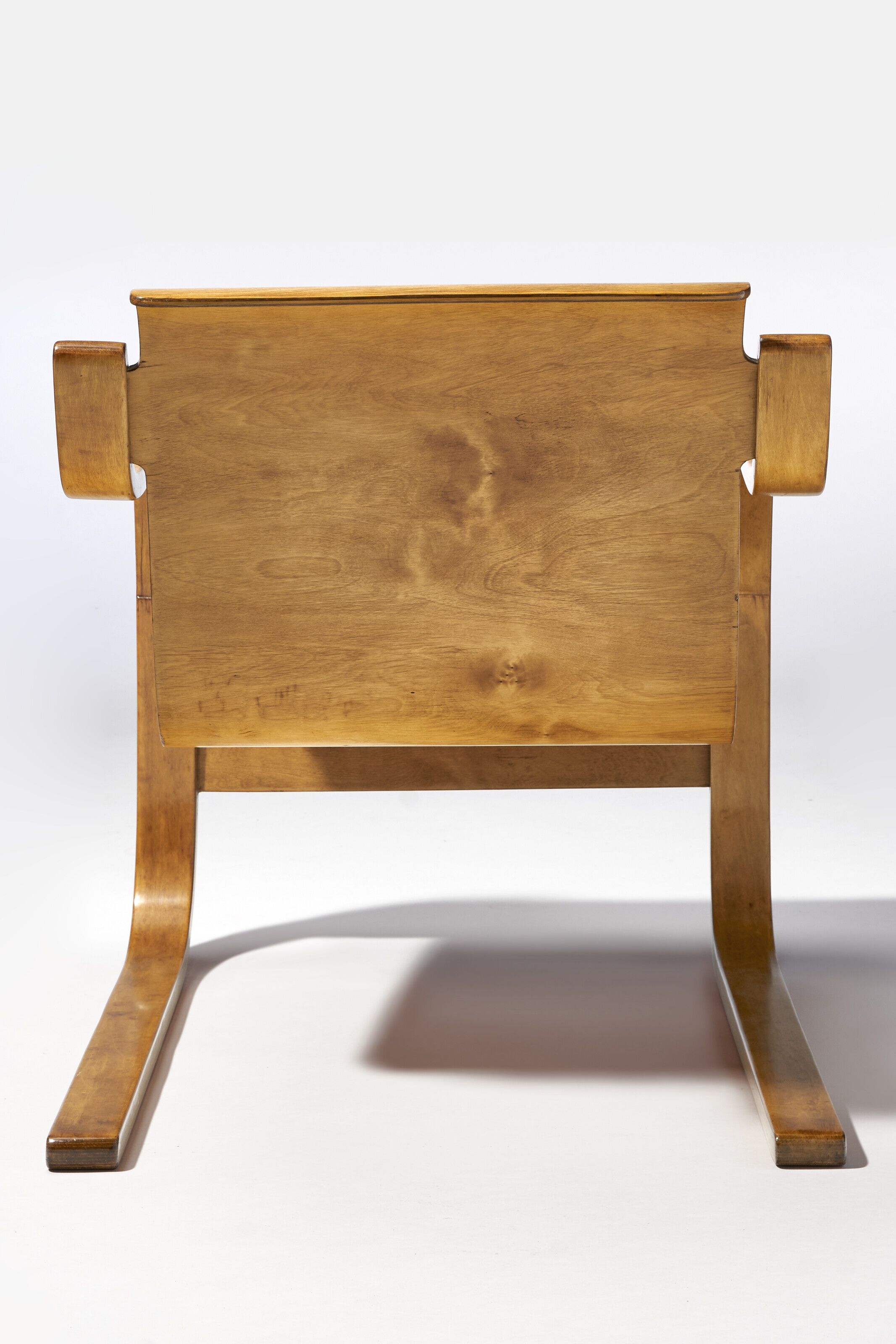 ALVAR AALTO (1898-1976), Cantilevered Armchair, Model No. 31