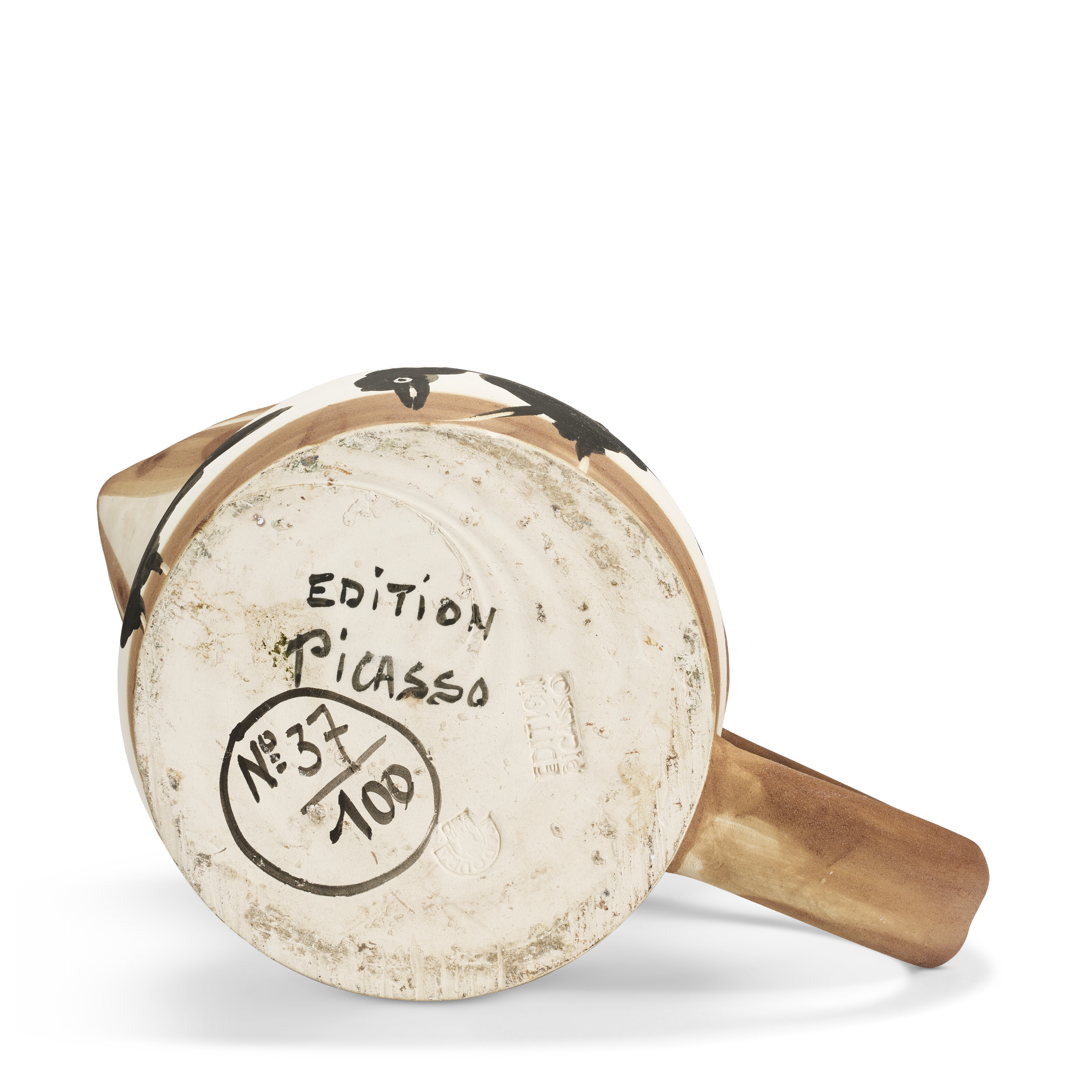 PABLO PICASSO (1881-1973), Pichet gothique aux oiseaux (A.R. 187