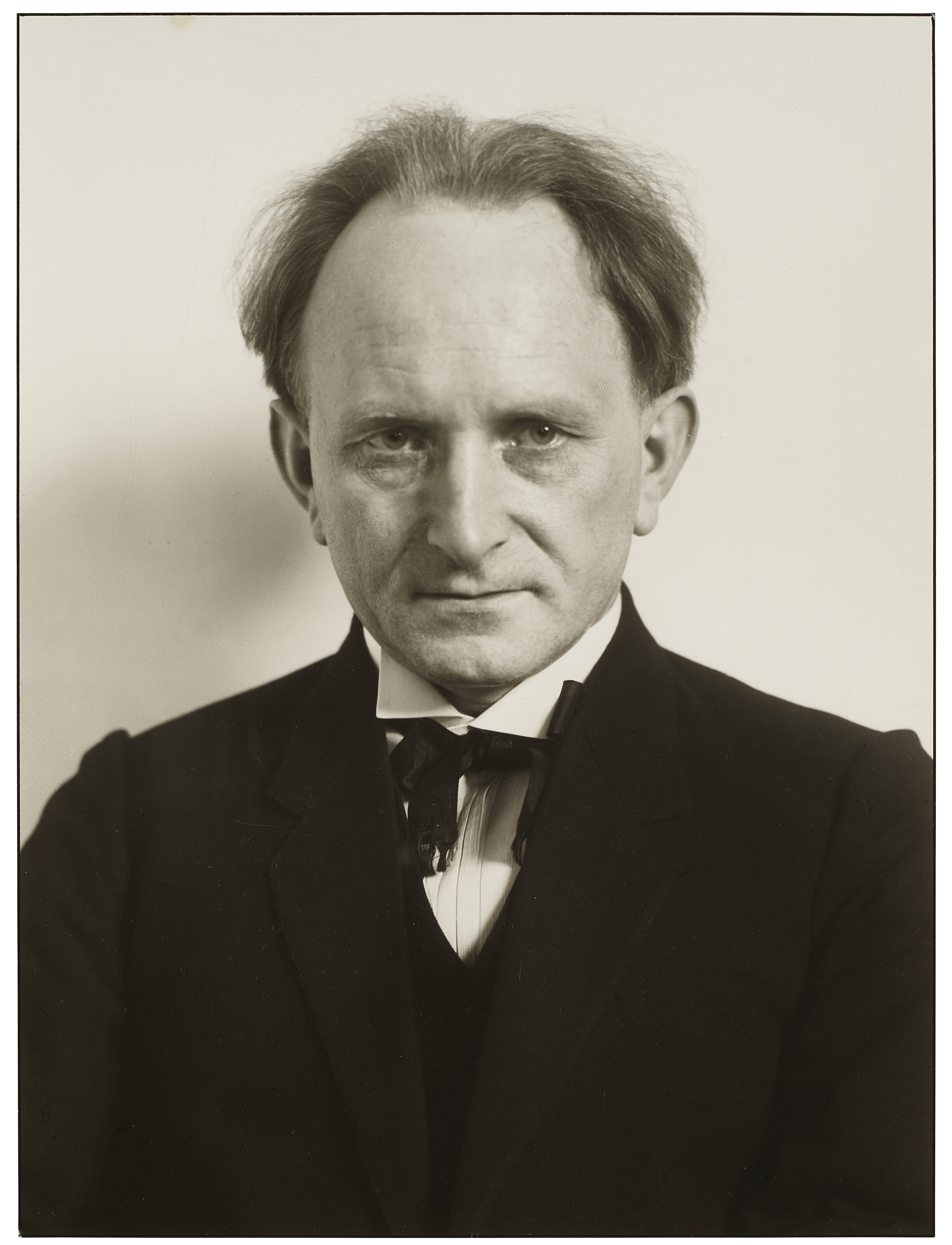 AUGUST SANDER (1876–1964), Self Portrait, 1925 | Christie's