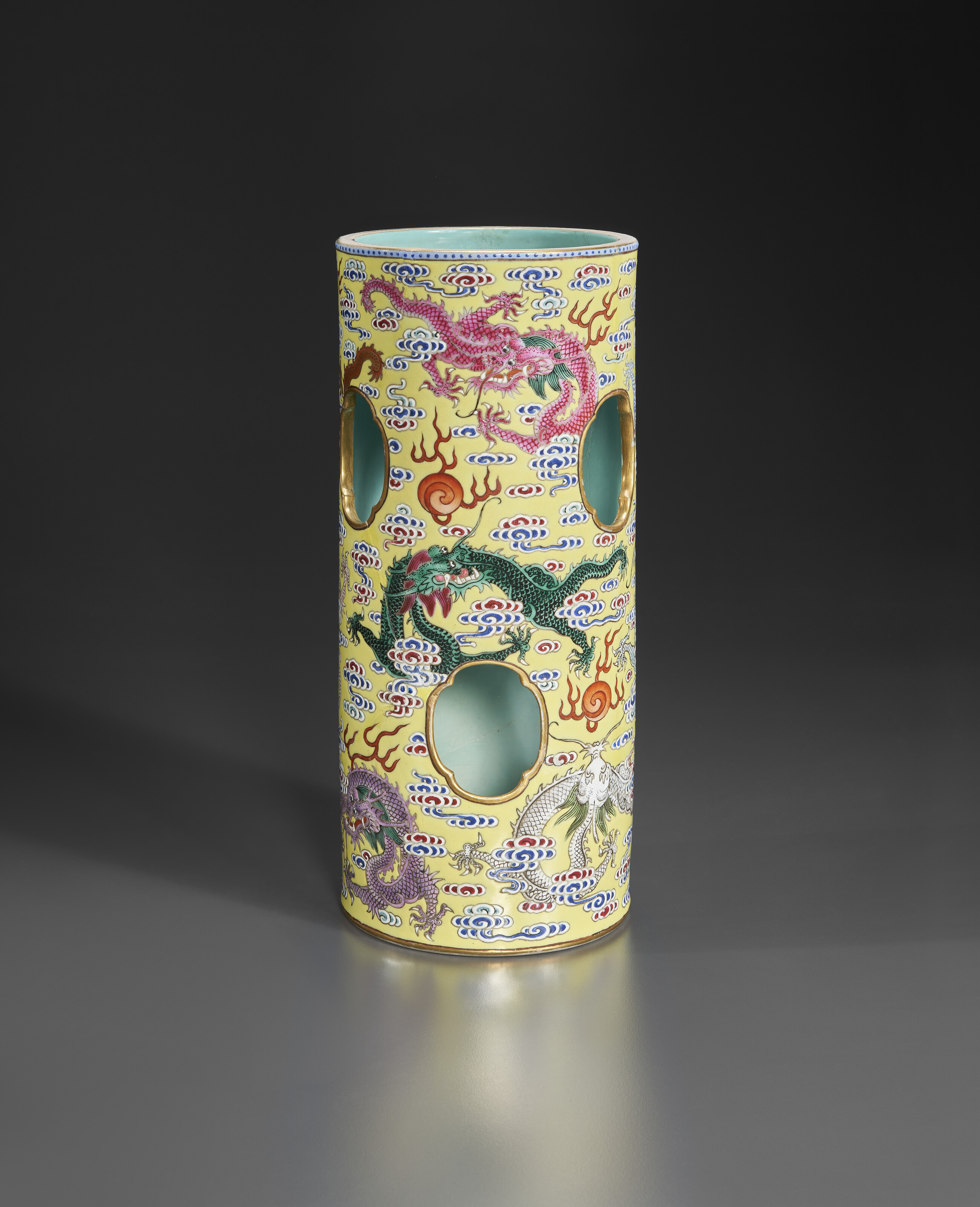 A RARE LARGE DOUCAI 'PHOENIX' VASE, 18TH CENTURY | Christie's