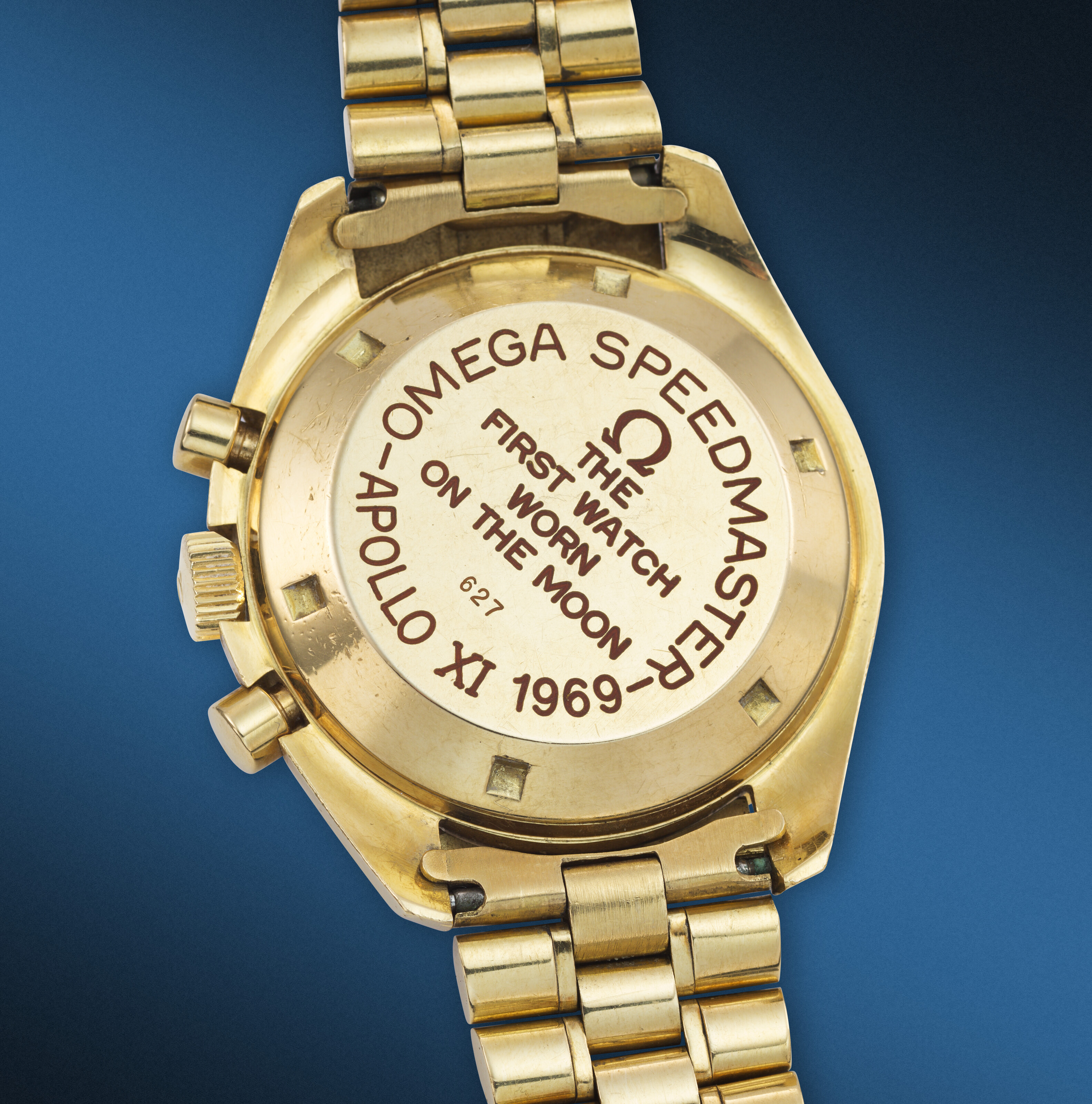 OMEGA. A VERY RARE AND ATTRACTIVE 18K GOLD LIMITED EDITION
