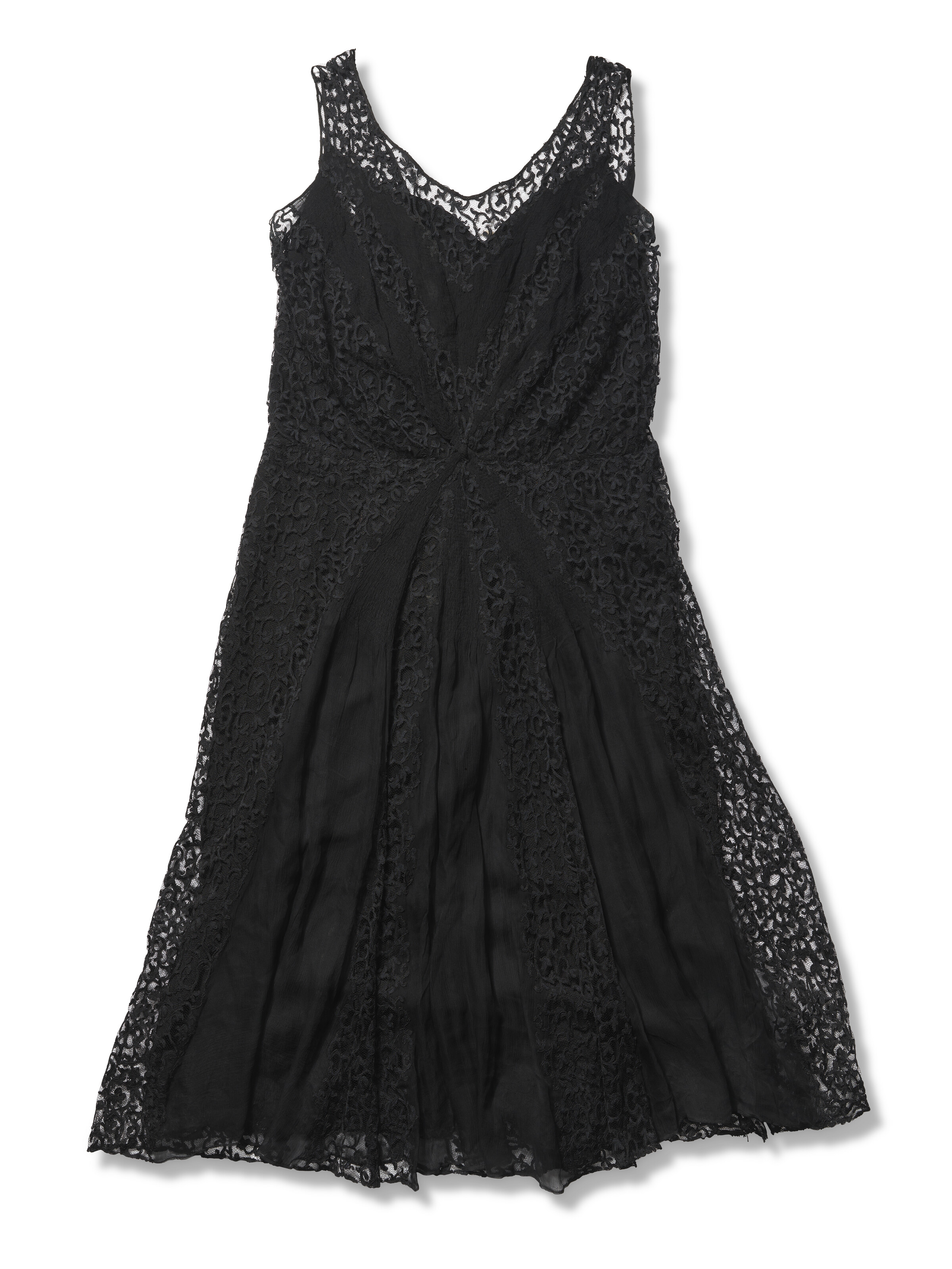A HAUTE COUTURE BLACK LACE DRESS, CHANEL, CIRCA 1920S-1930S | Christie's