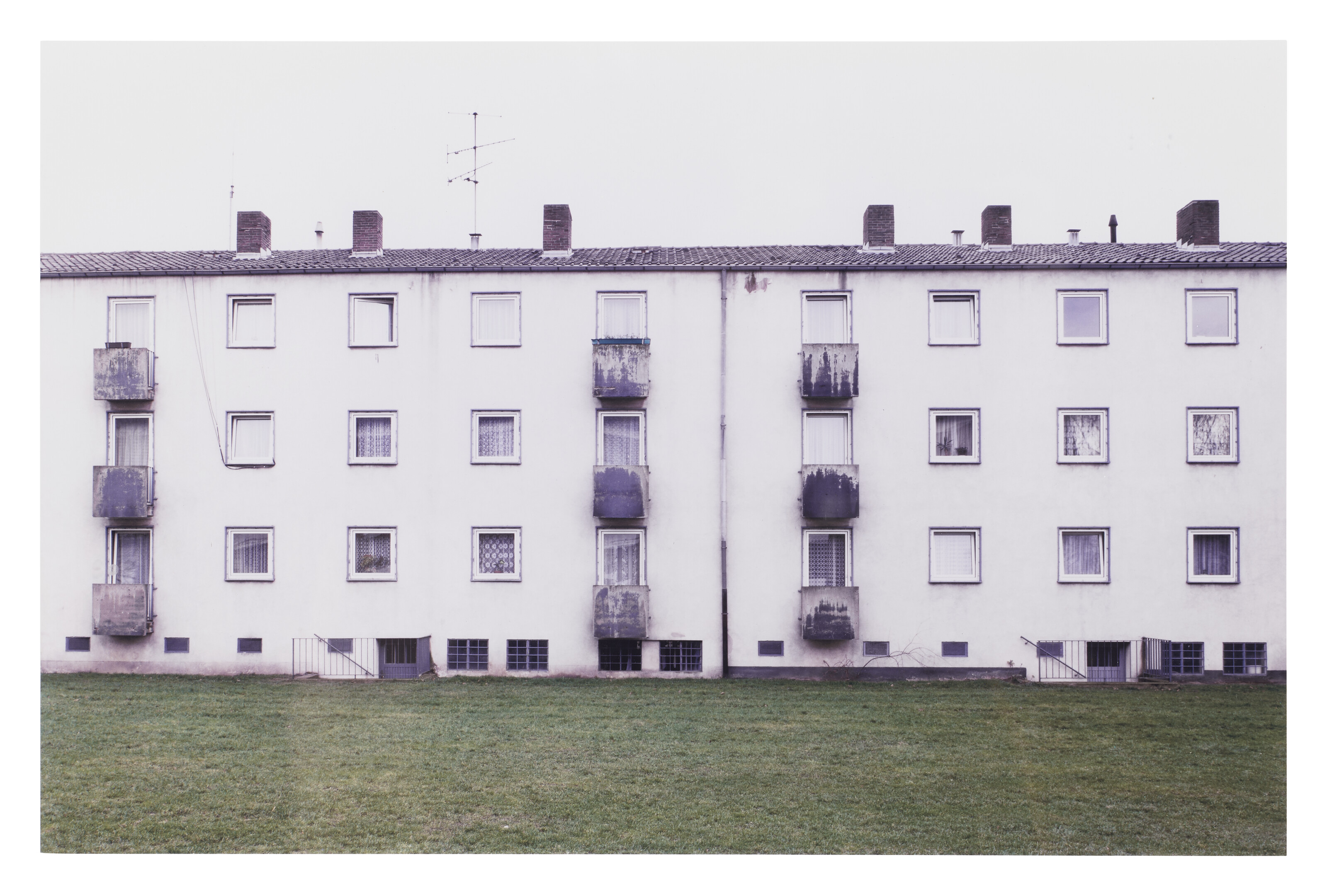 THOMAS RUFF (B. 1958), Haus Nr. 3 II | Christie's