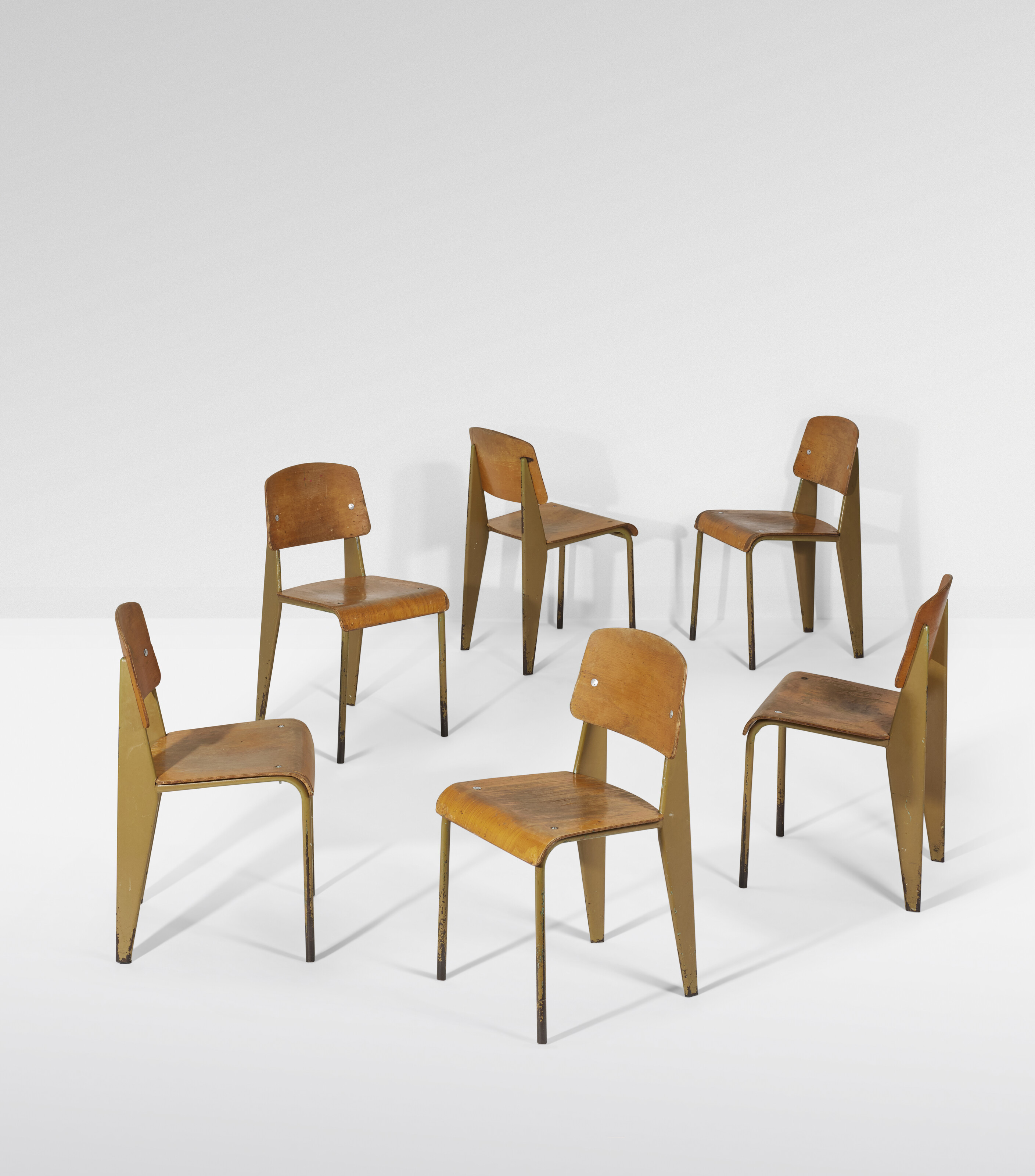 JEAN PROUVÉ (1901-1984), Chaise démontable 'Cafétéria N. 300', le