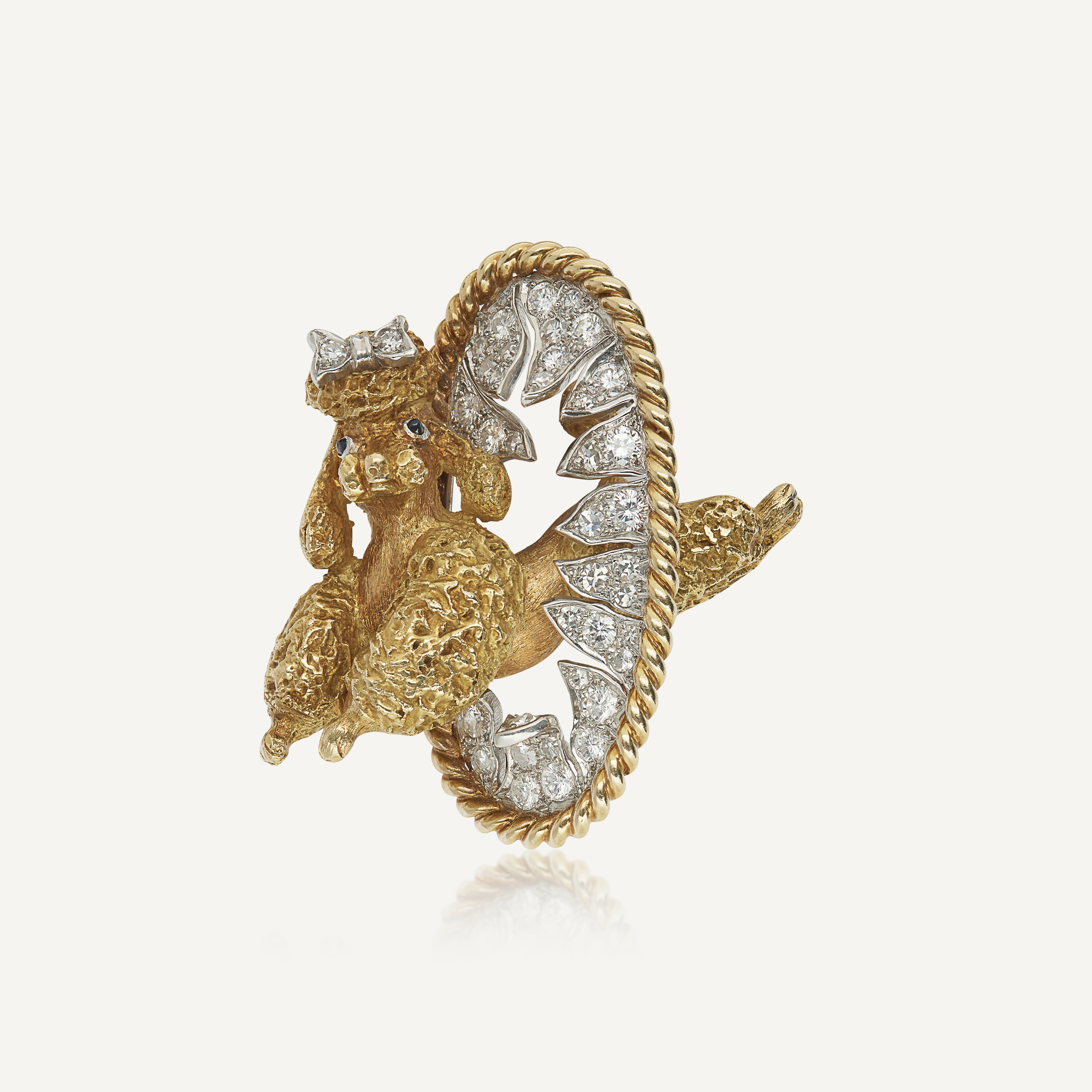 Broche Chien Caniche Blanc – Métal Doré, Cristal Et Nœud Papillon – Chic