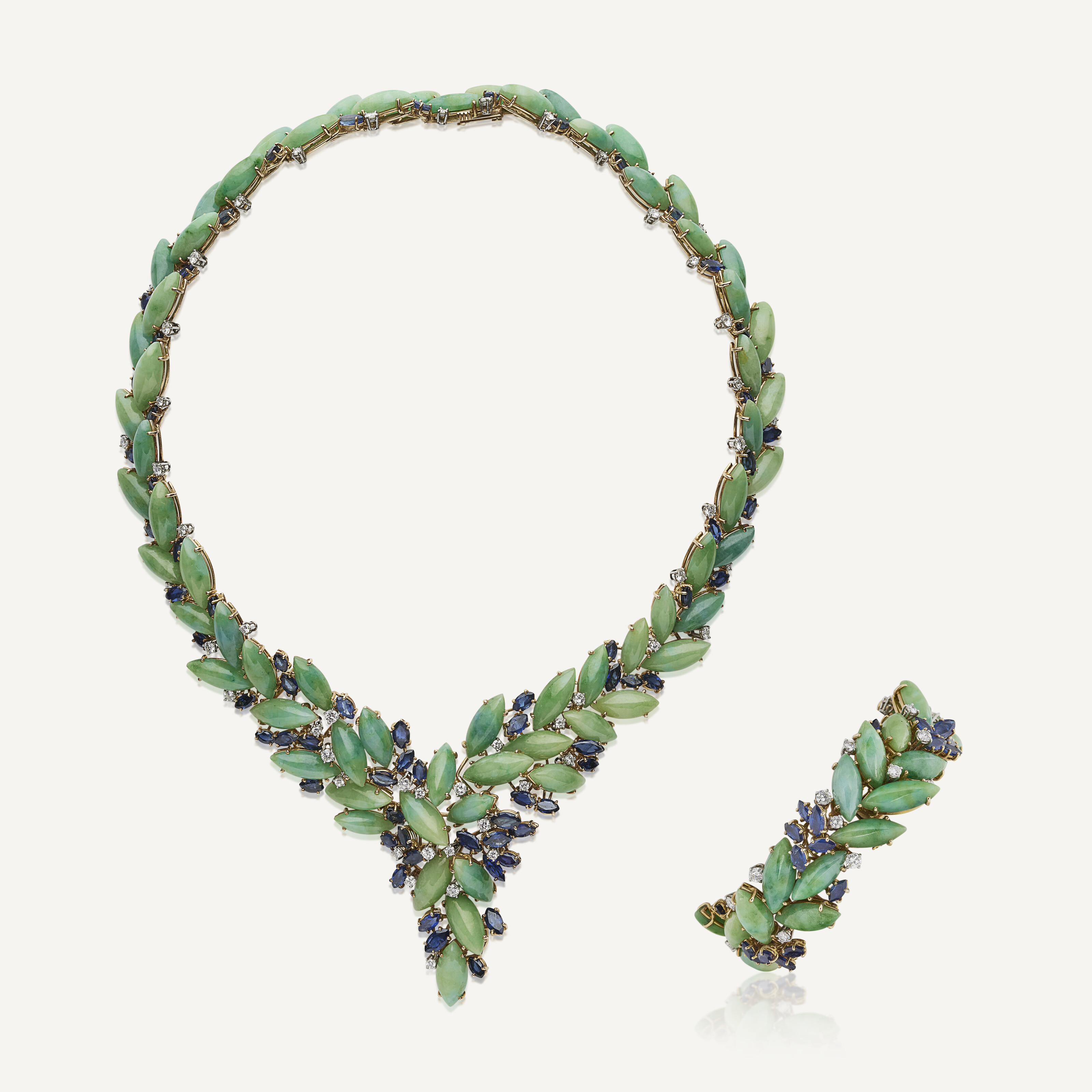 Parure En Pierres Naturelles Comprenant Un Collier De 42 Cm Et Un