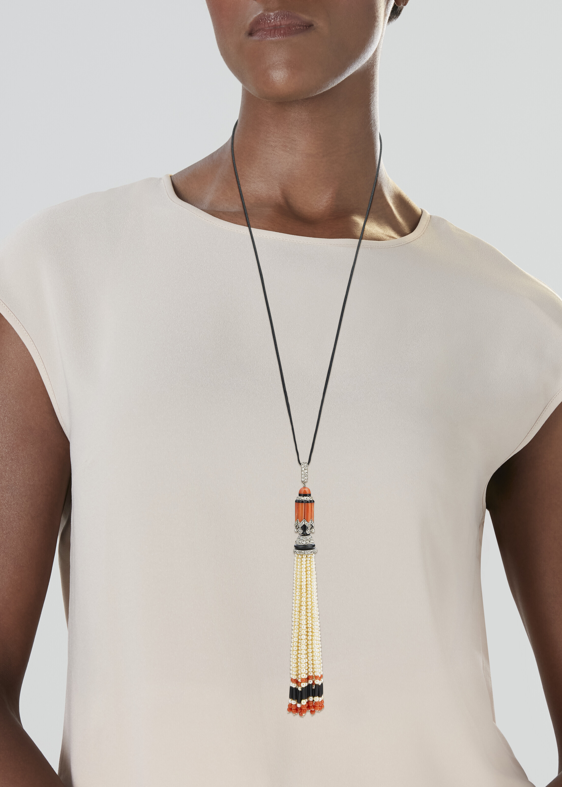 Collier Sautoir La Fiancée Du Facteur - Pompon émail Corail Et Strass - Style Art Déco
