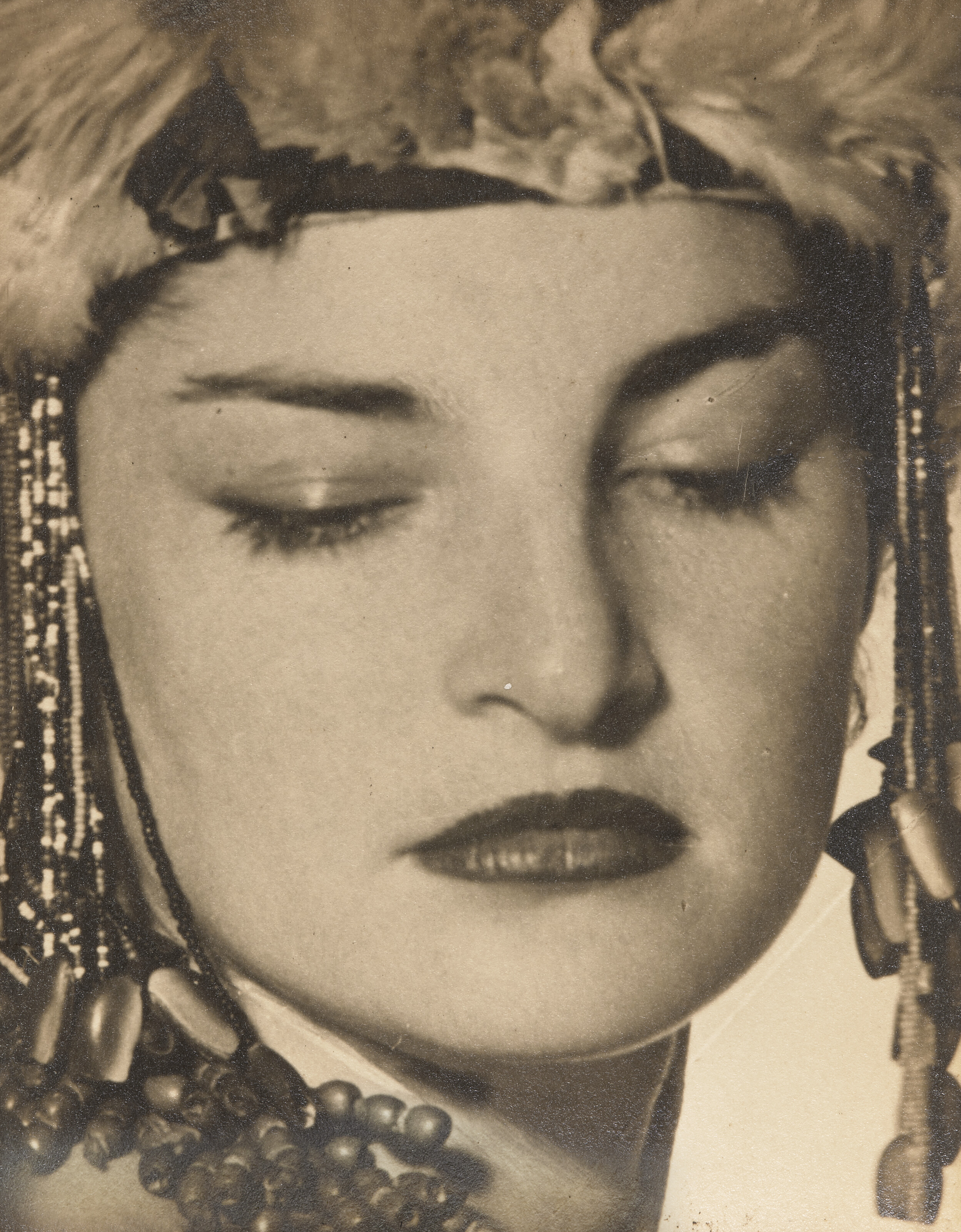 Man Ray (1890-1976), Man Ray et Juliet, c. 1945 | Christie's
