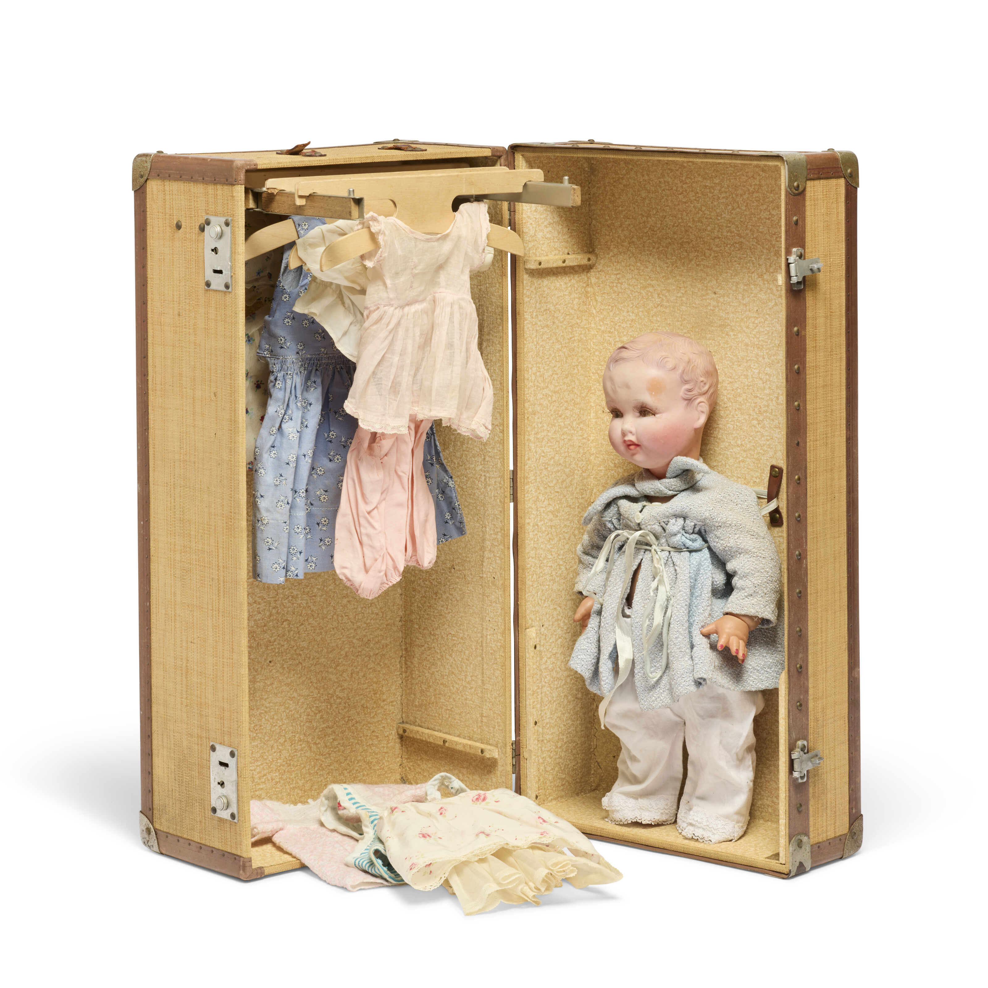 Doll wardrobe trunk hot sale