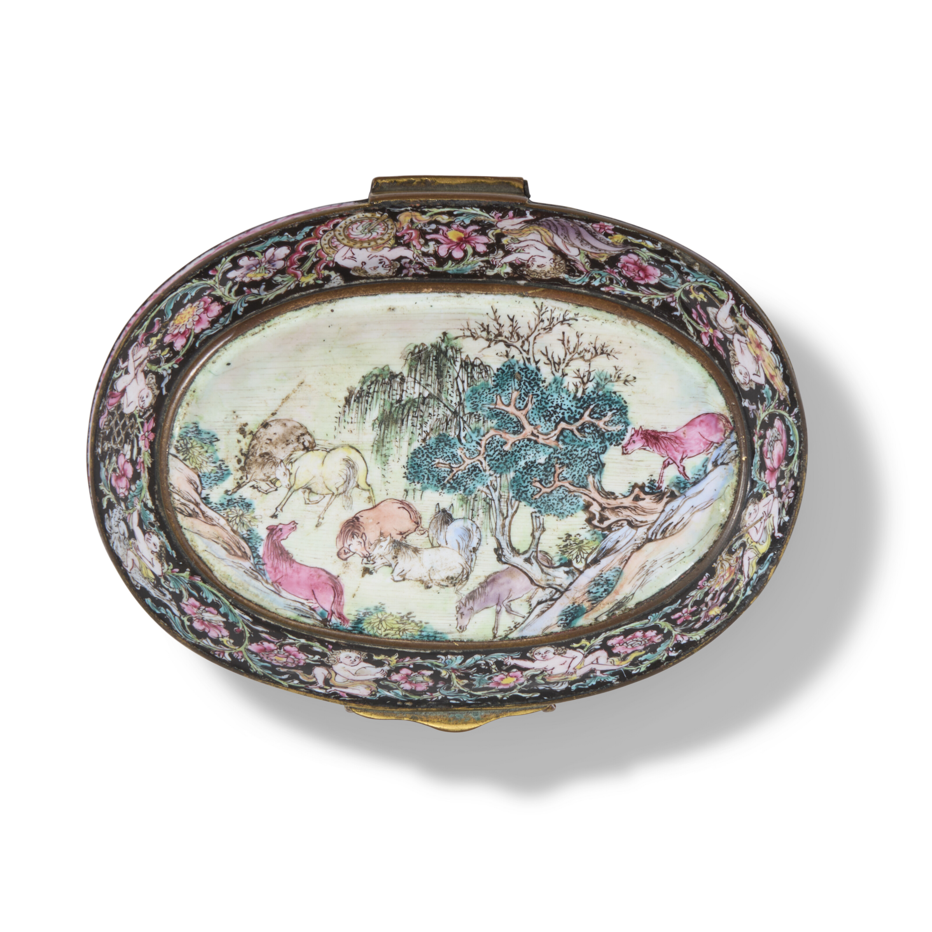 清乾隆铜胎画珐琅蝶恋花纹碗一对, CHINA, QING DYNASTY, QIANLONG