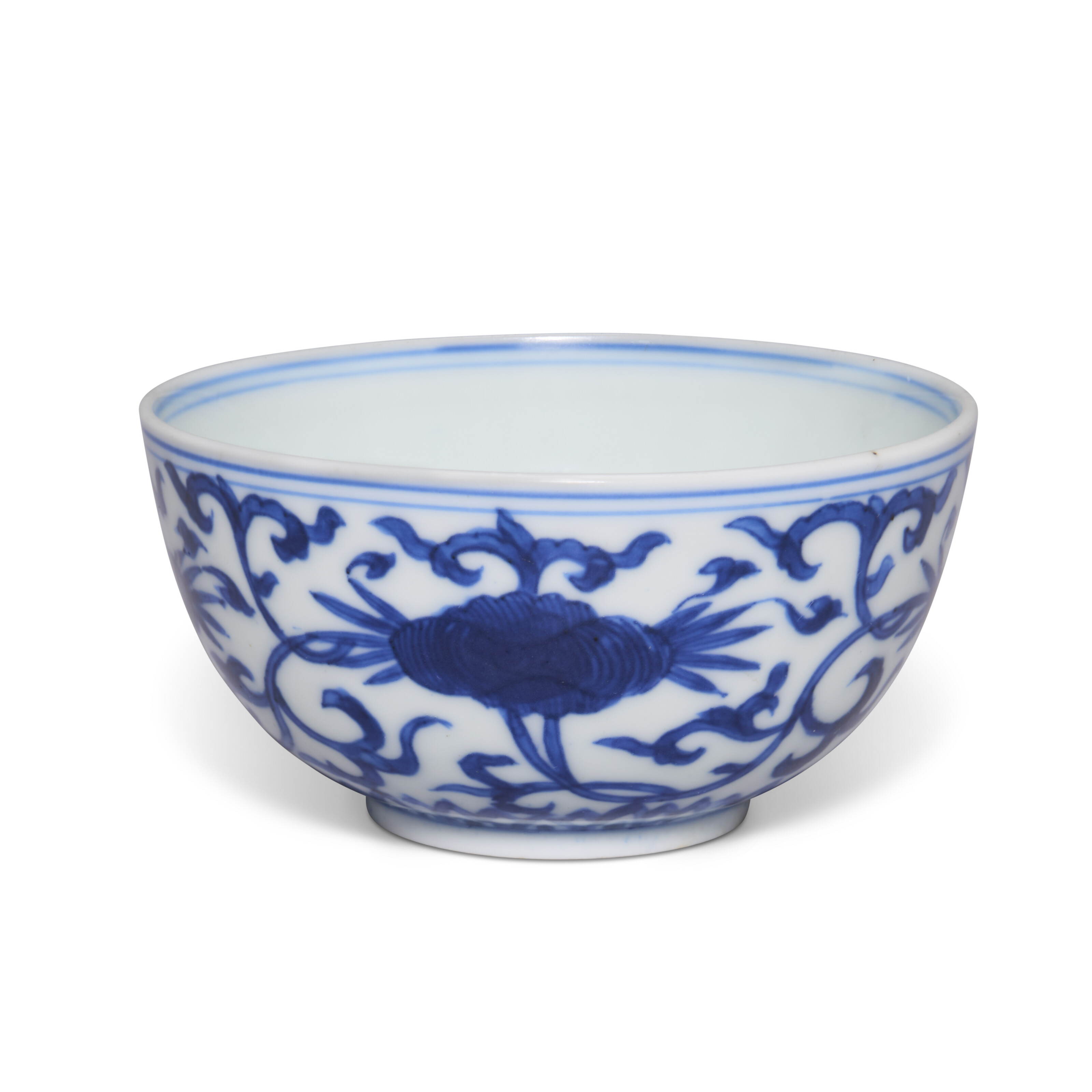 中国古玩　大明嘉靖年製　青花汲出碗5客　径約10.5㎝東Y7-0404③トヒチサ A blue and white 'floral' vase, Mark and period of Jiajing | 明嘉靖