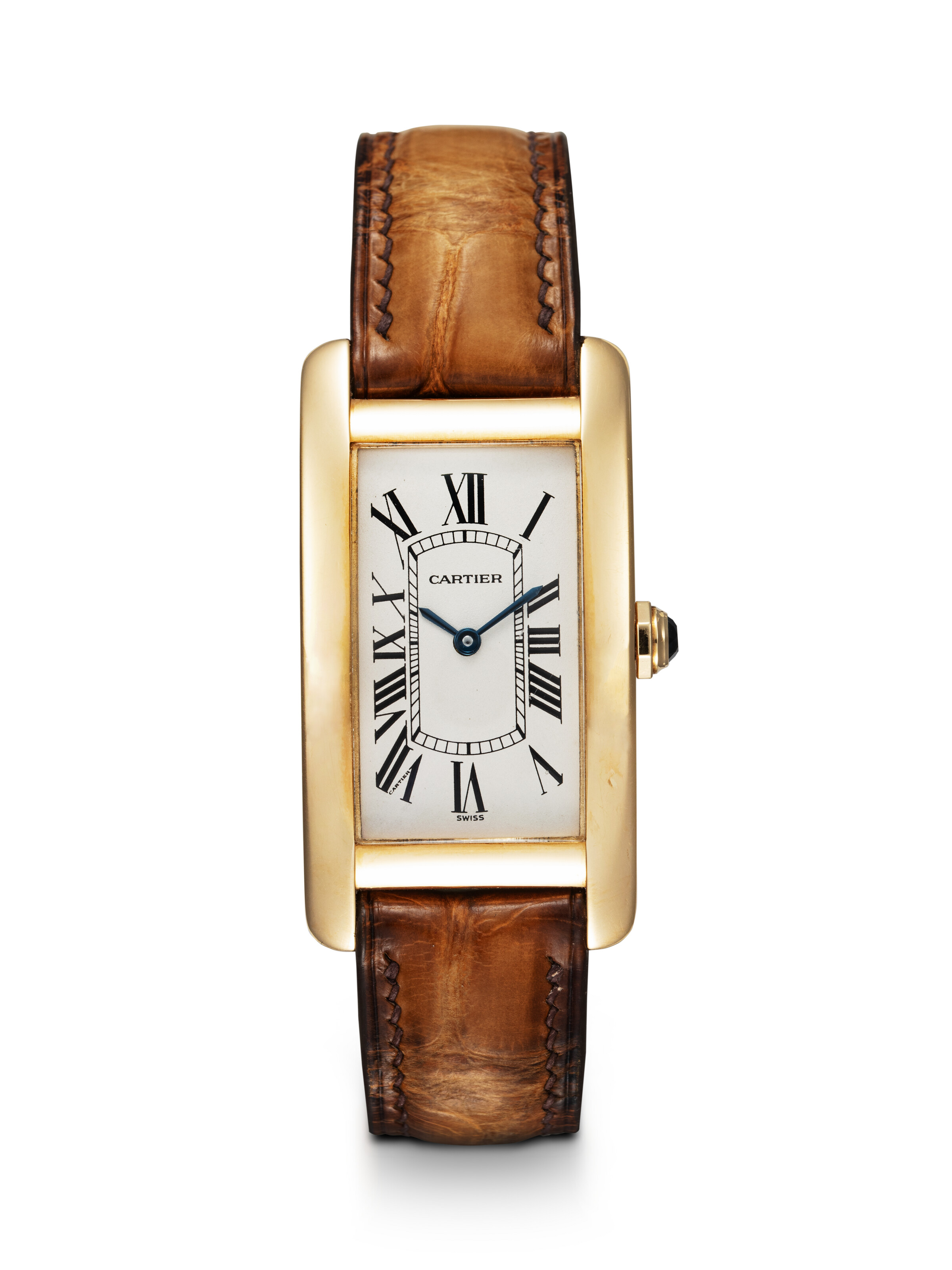 CARTIER, TANK AMERICAINE, 1720, A FINE 18K YELLOW GOLD QUARTZ