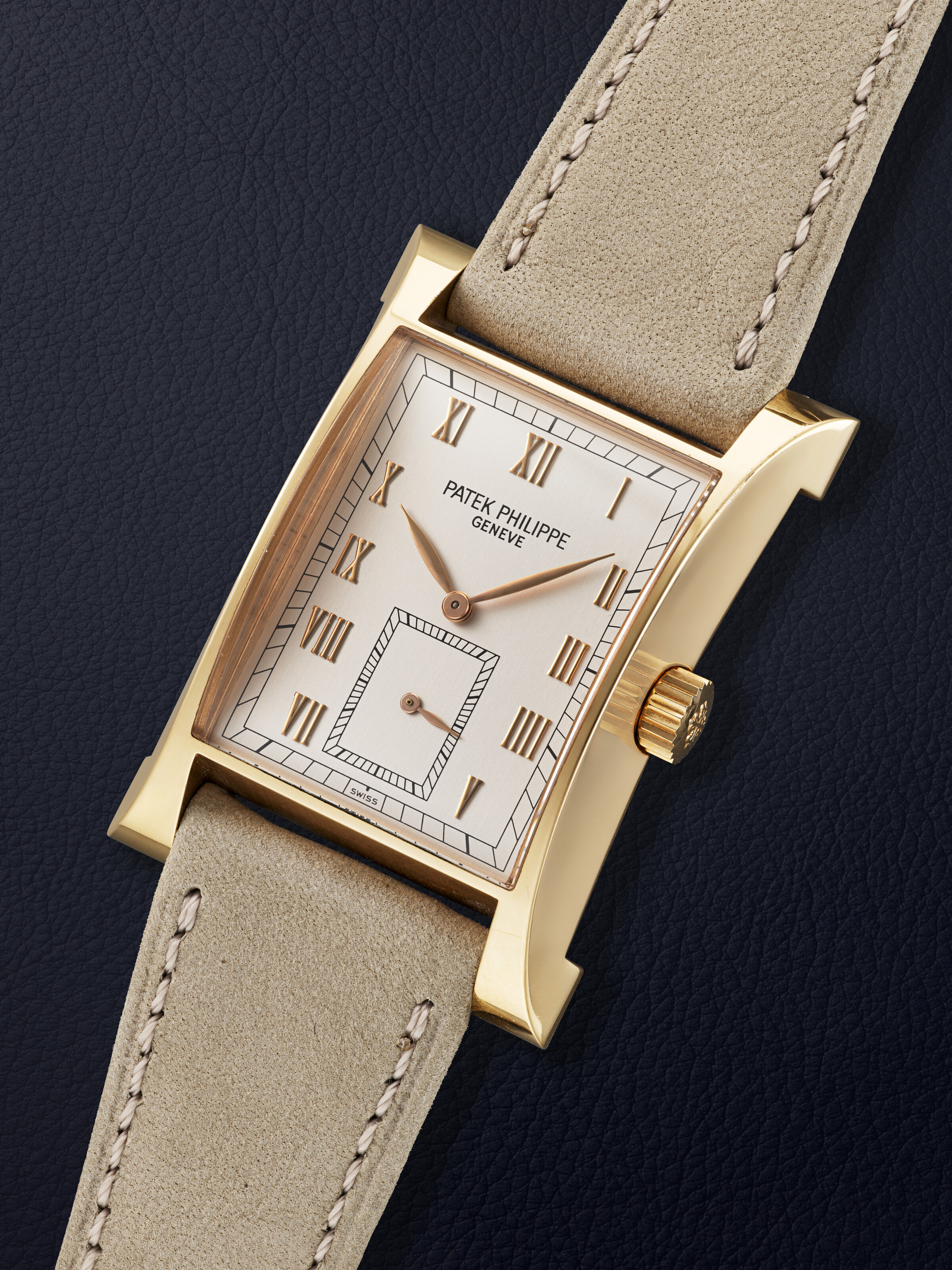 PATEK PHILIPPE, PINK GOLD 'PAGODA', REF. 5500R, CASE NO. 4'014'543