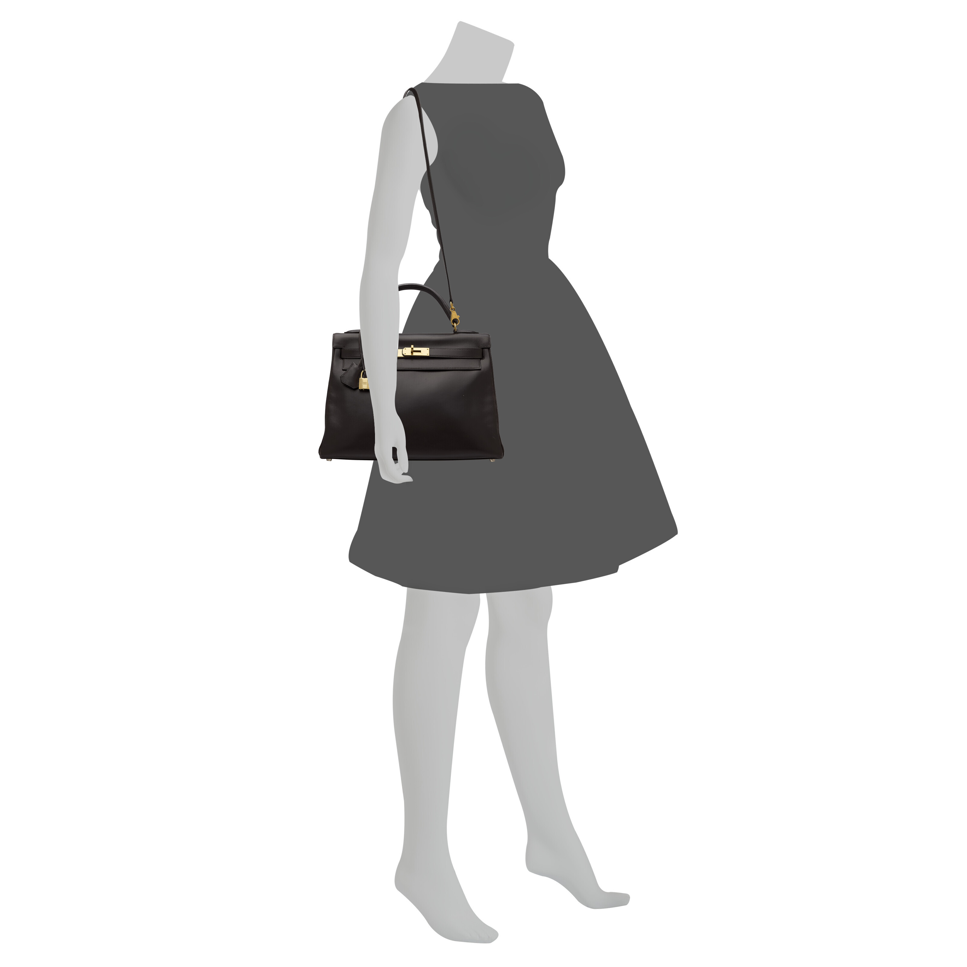 A CHOCOLAT BOX CALF LEATHER RETOURNÉ KELLY 32 WITH GOLD HARDWARE