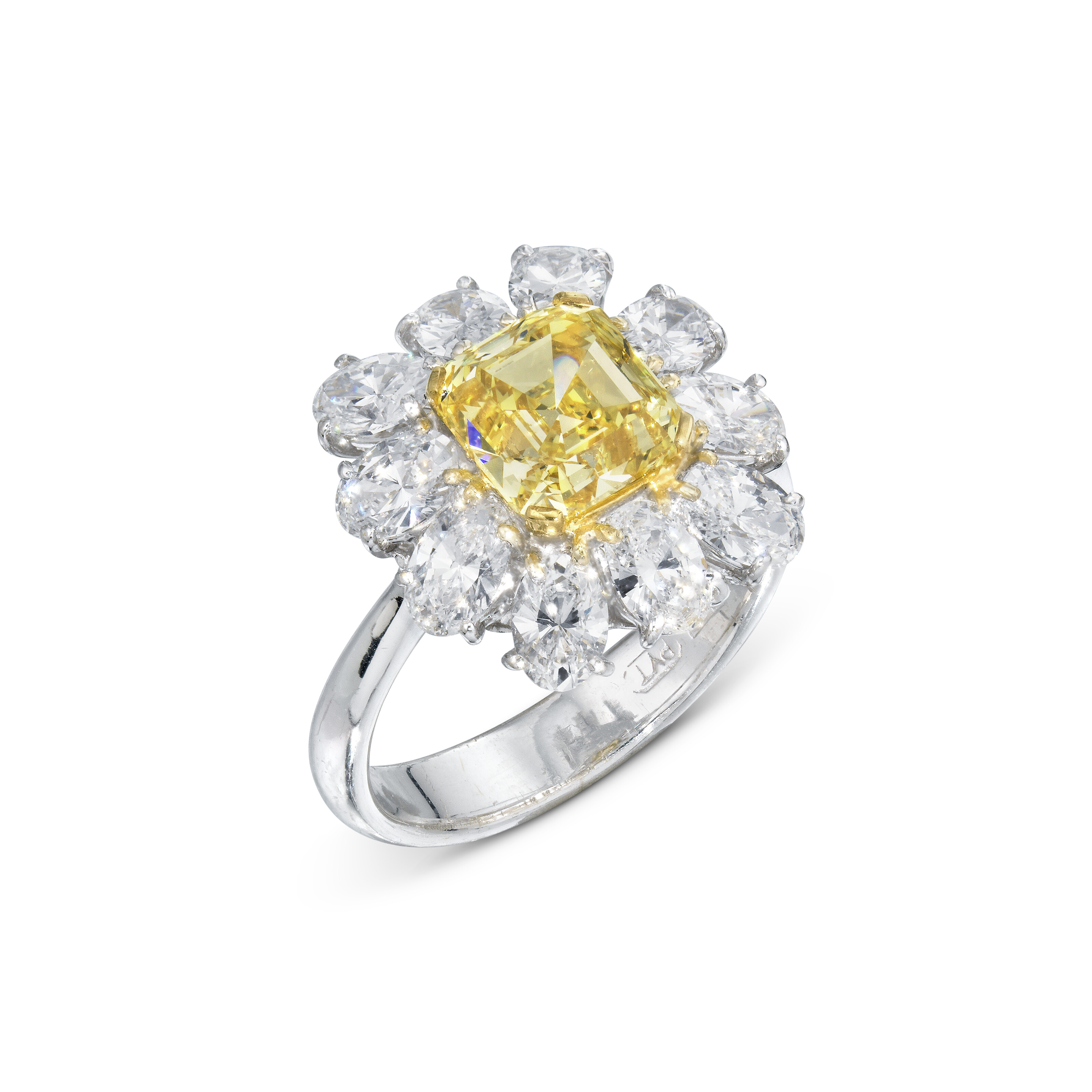 COLOURED DIAMOND AND DIAMOND RING, | Christie’s