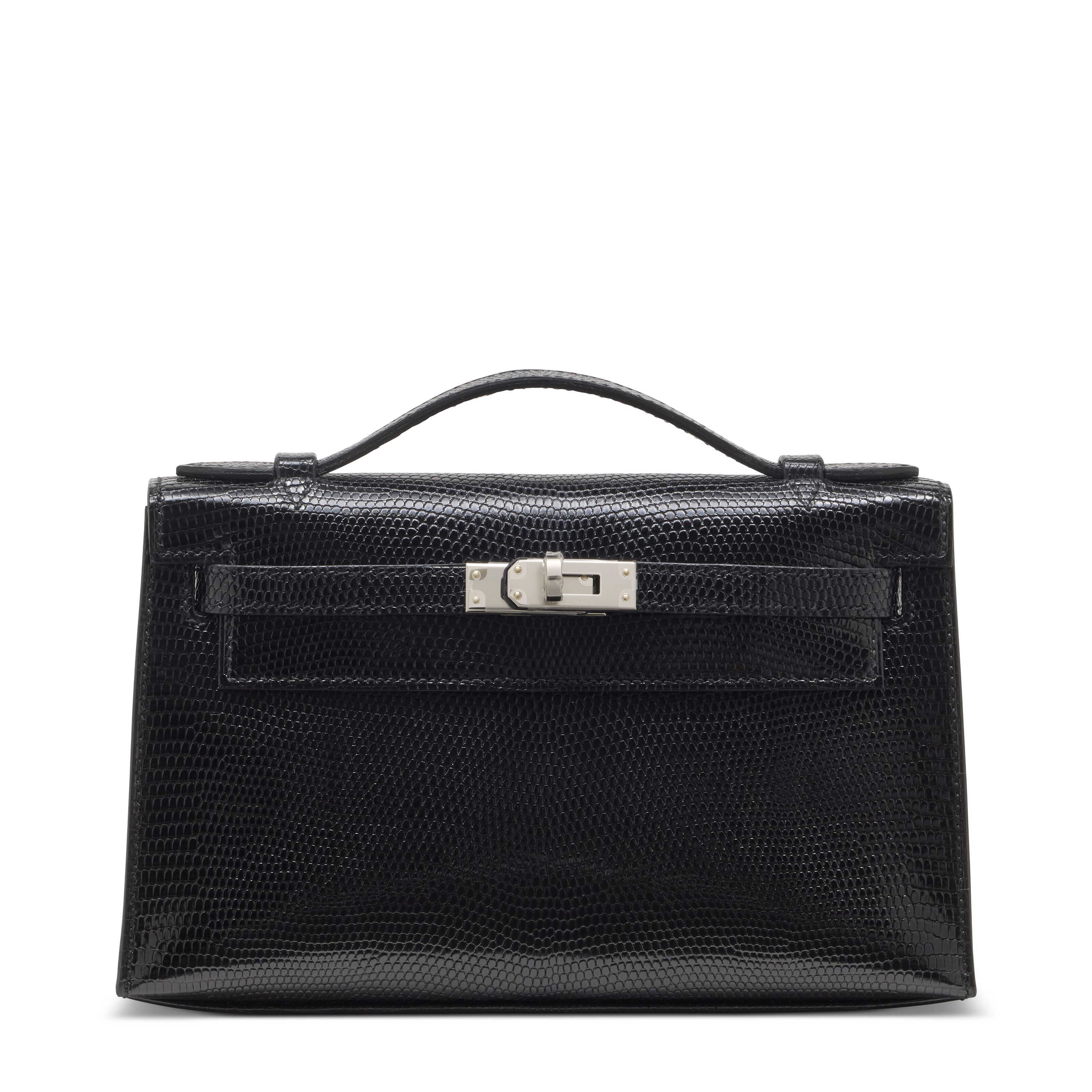 亮面黑色尼羅蜥蝪皮KELLY POCHETTE包附鈀金配件，愛馬仕, 2025年。22 x 13 x 6公分。估價：港元220,000-300,000。此拍品將於2025年11月24日在佳士得香港典雅傳承：手袋及配飾拍賣中呈獻 