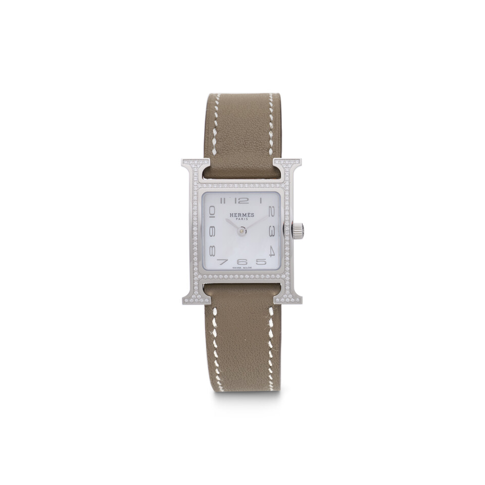 Etoupe Hermes Diamond watch 21 Heure H Automatique watch, Medium model, 30 mm | Hermès UAE main image 4