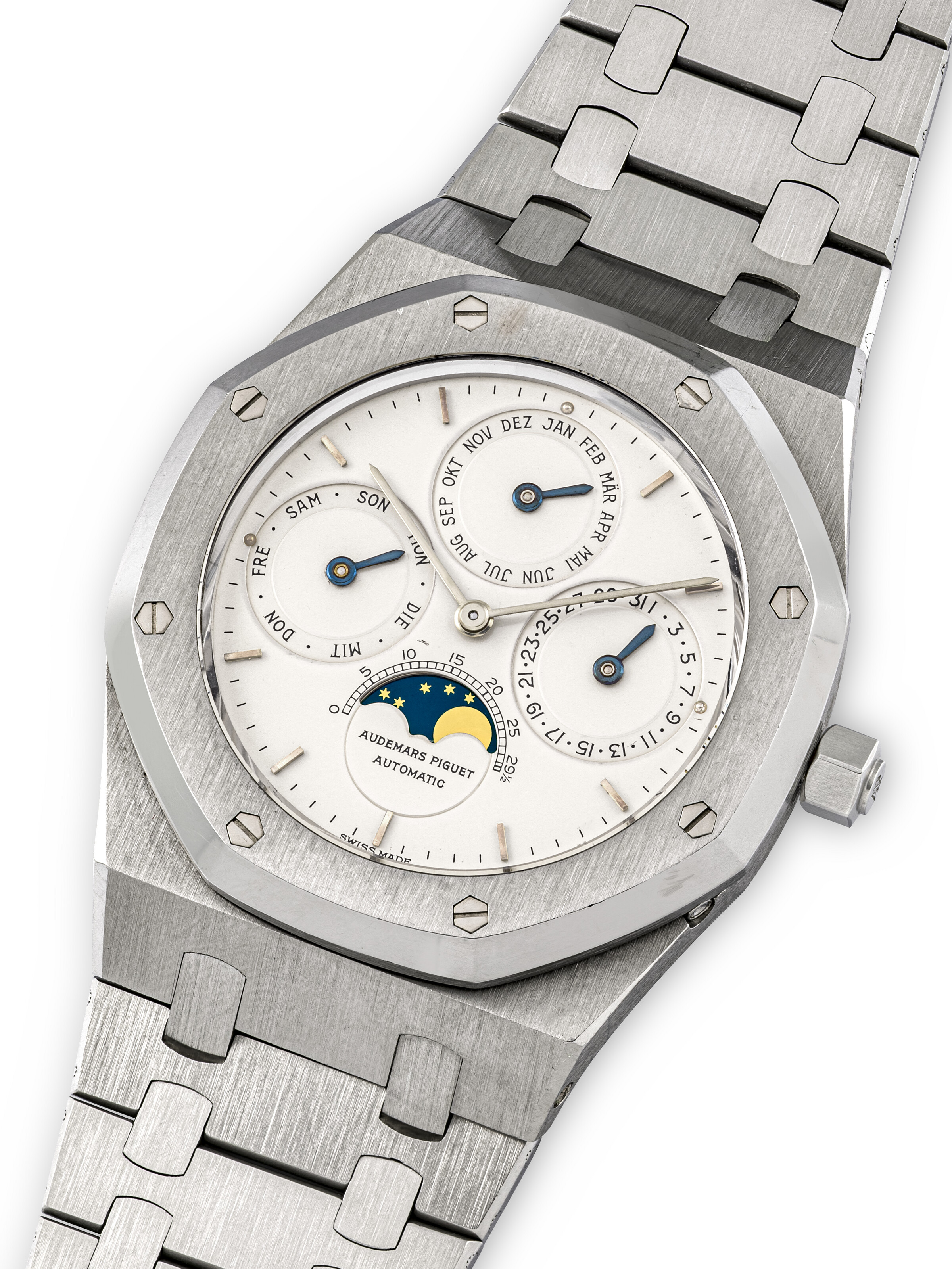 AUDEMARS PIGUET, ROYAL OAK QUANTIEME PERPETUEL MODEL, REF. 25554ST