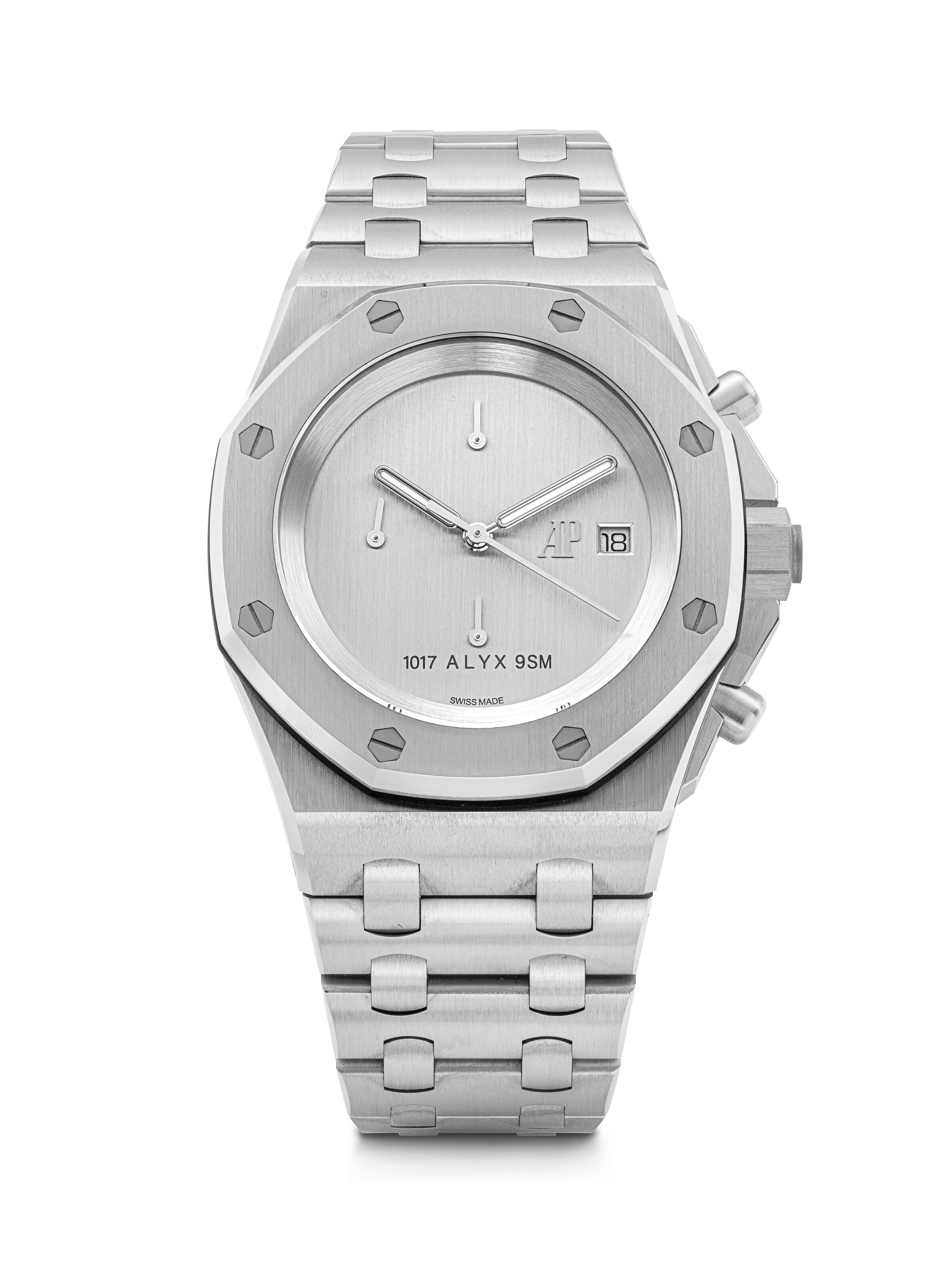 Audemars Piguet＆1017 Alyx 9Sm。非常にまれな18Kホワイトゴールド限定版自動フライバッククロノグラフ腕時計とブレスレット、ロイヤルオークオフショアモデル、参照。 26238BC、ケース番号HN3489G