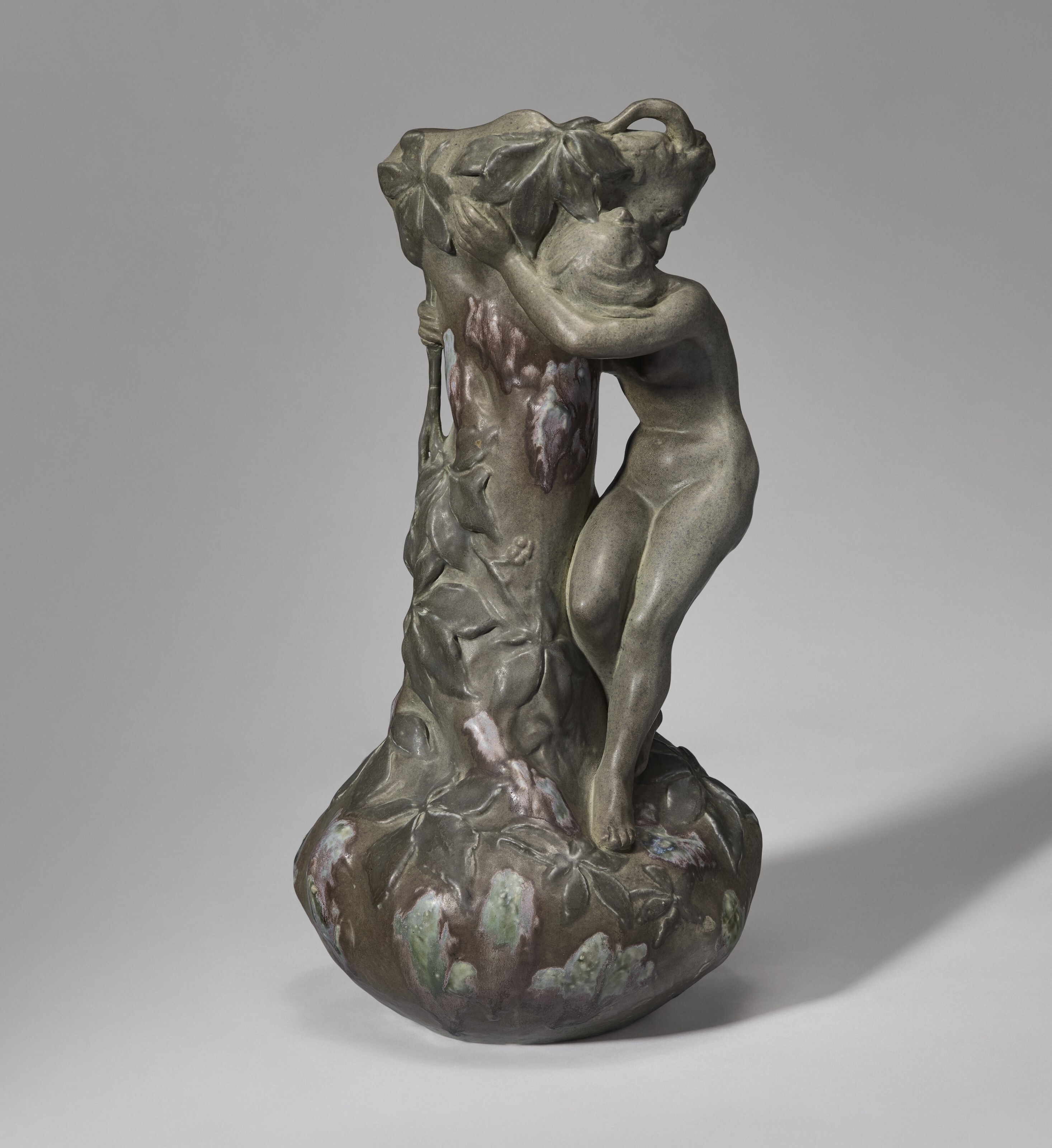 Catalog image of 'Vigne-Vierge' Vase, circa 1903