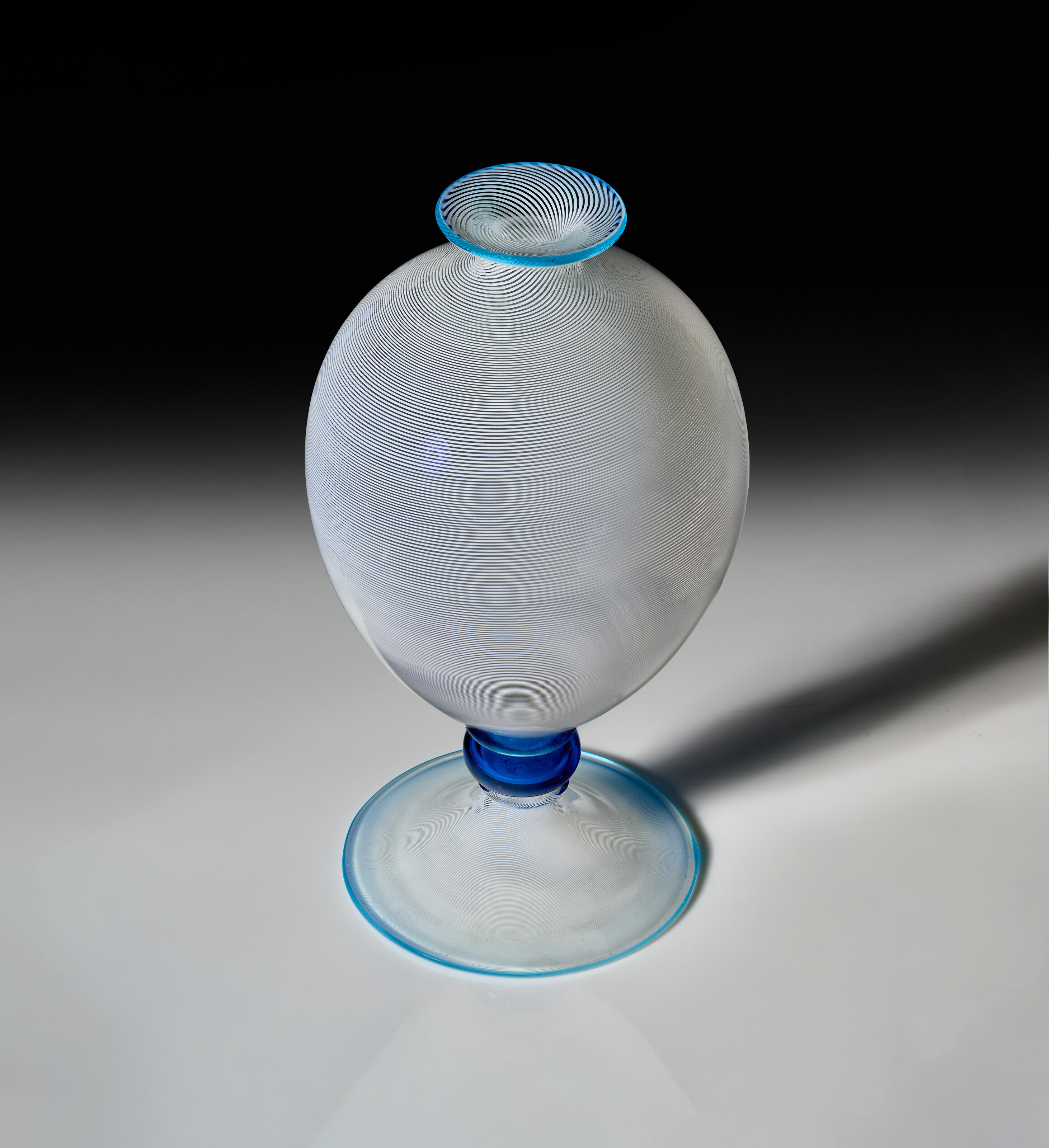 BAROVIER & TOSO, 'A Mezza Filigrana' Vase, designed circa 1940