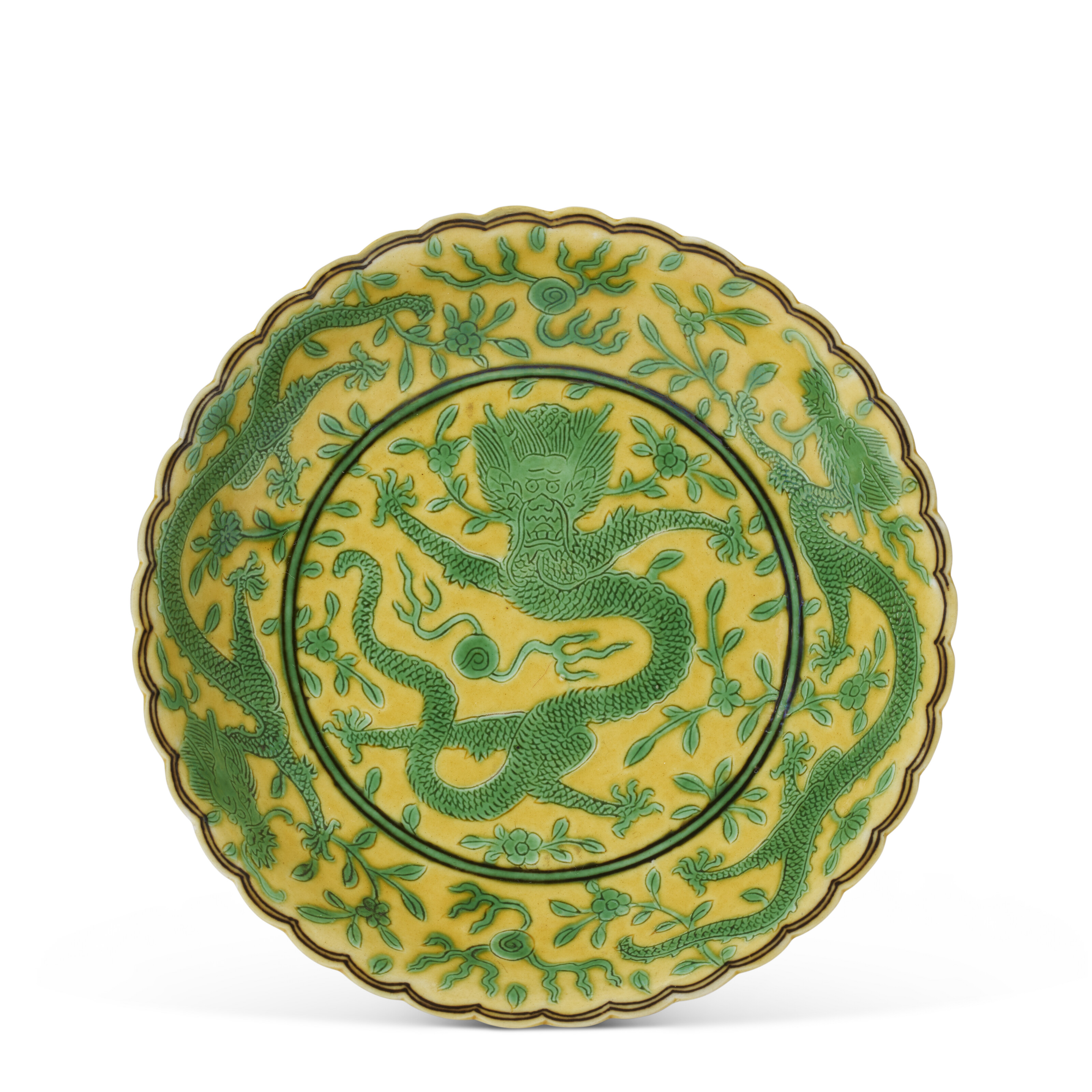清乾隆青花礬紅彩龍紋大盤六字篆書款, QIANLONG SEAL MARK IN 