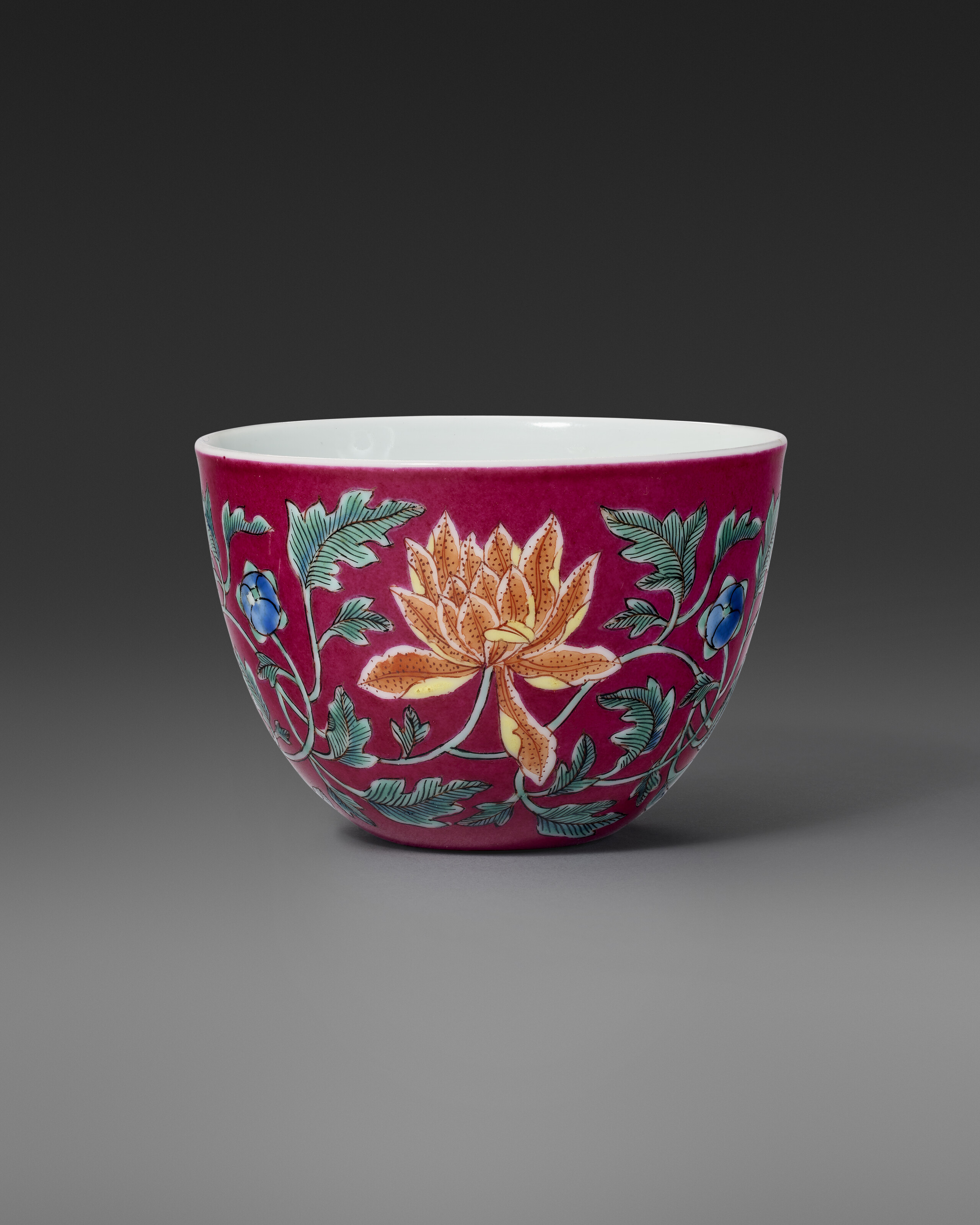 AN EXCEPTIONALLY RARE IMPERIAL RUBY RED-GROUND FALANGCAI 'INDIAN