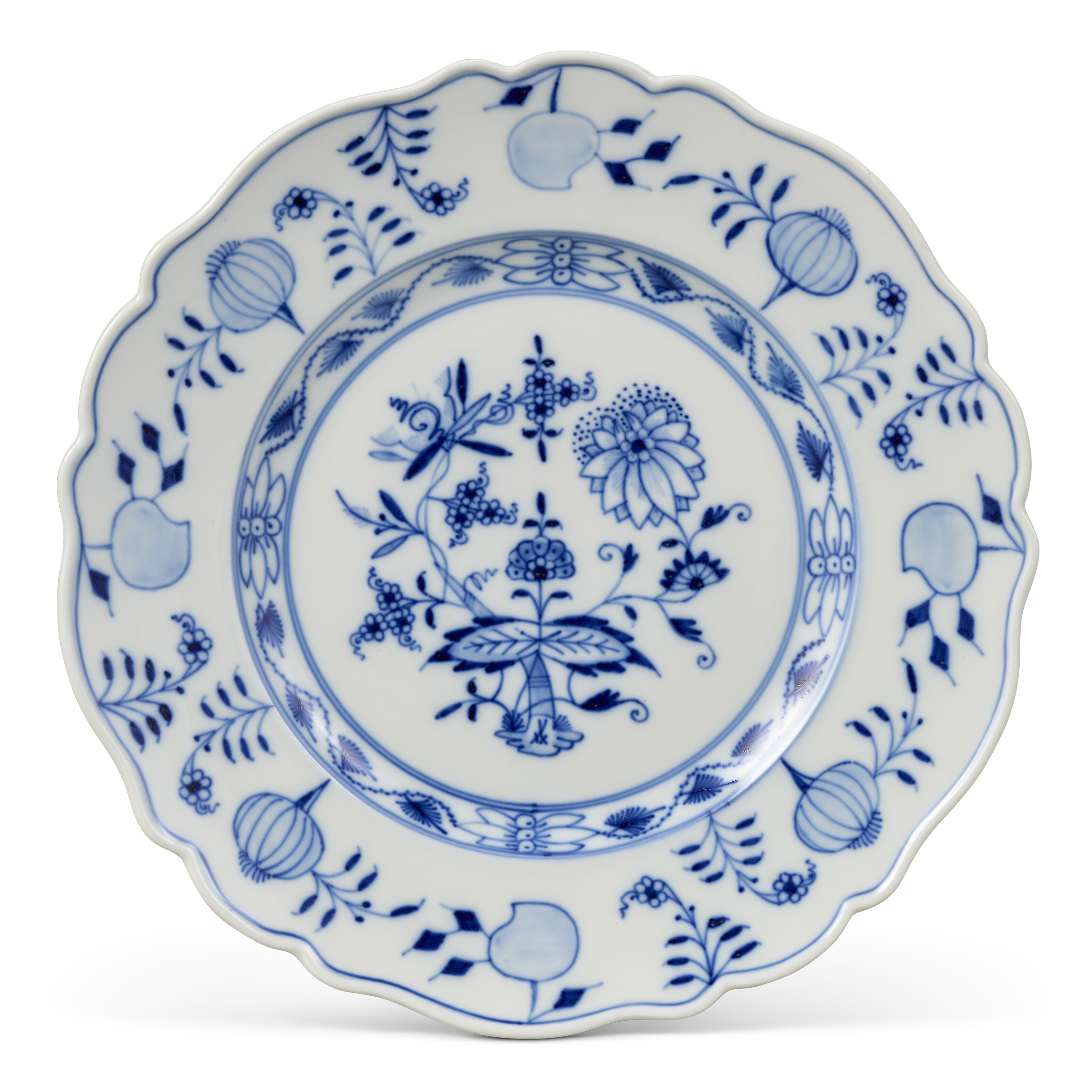 AN EXTENSIVE MEISSEN PORCELAIN 'BLUE ONION' ASSEMBLED PART DINNER