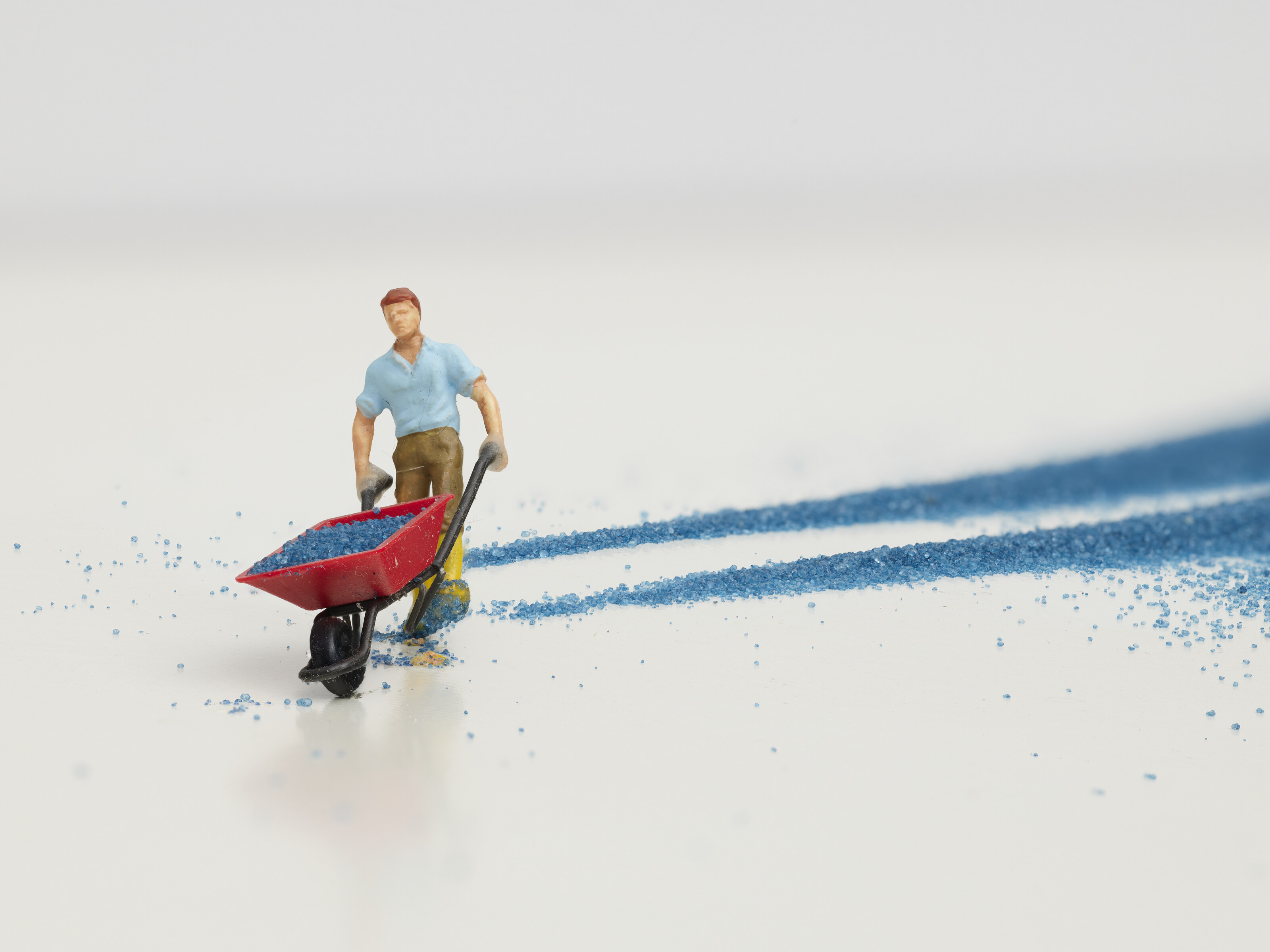 LILIANA PORTER (B. 1941) image 2