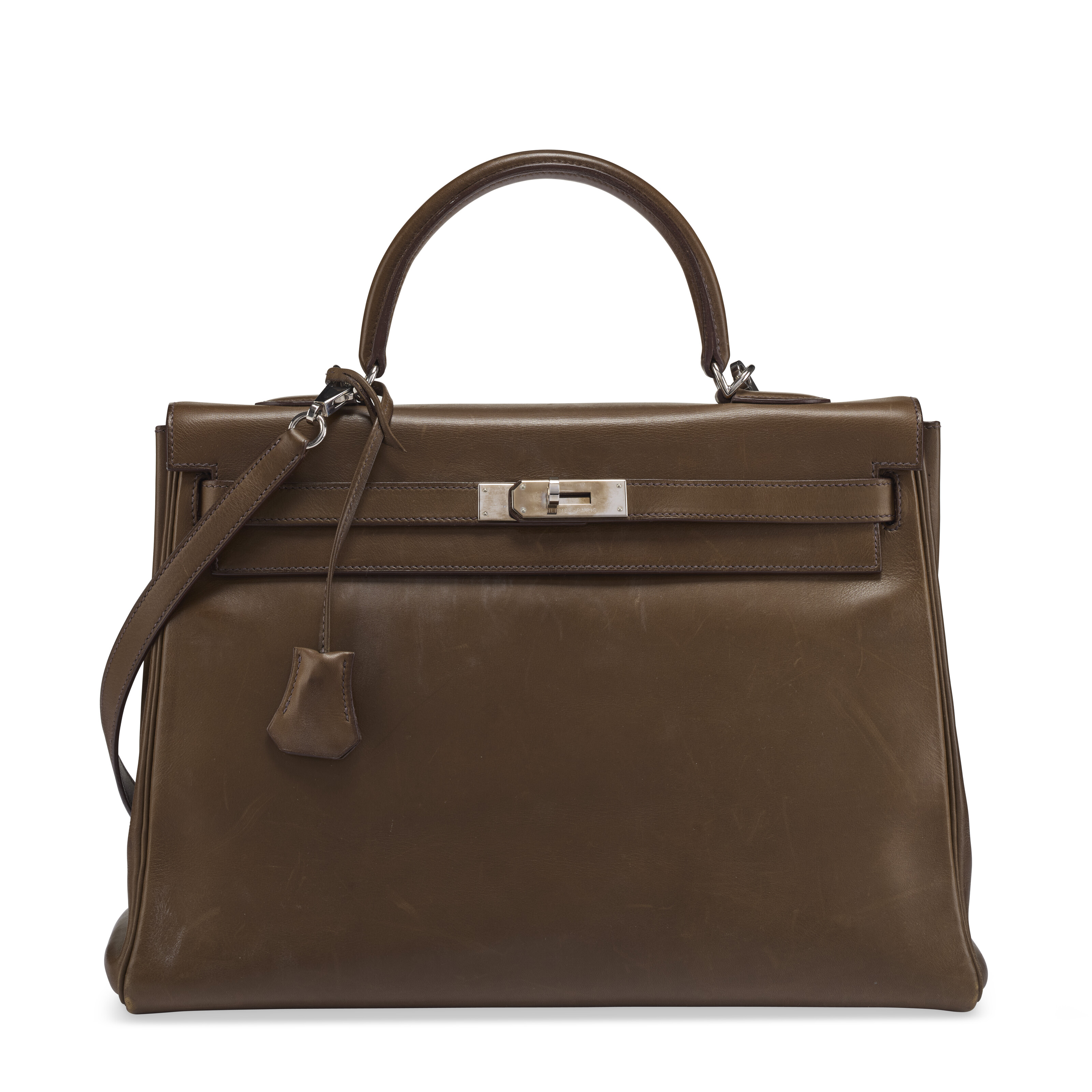 AN OLIVE GREEN OSTRICH BELLEVUE TOTE WITH GOLD HARDWARE, LORO