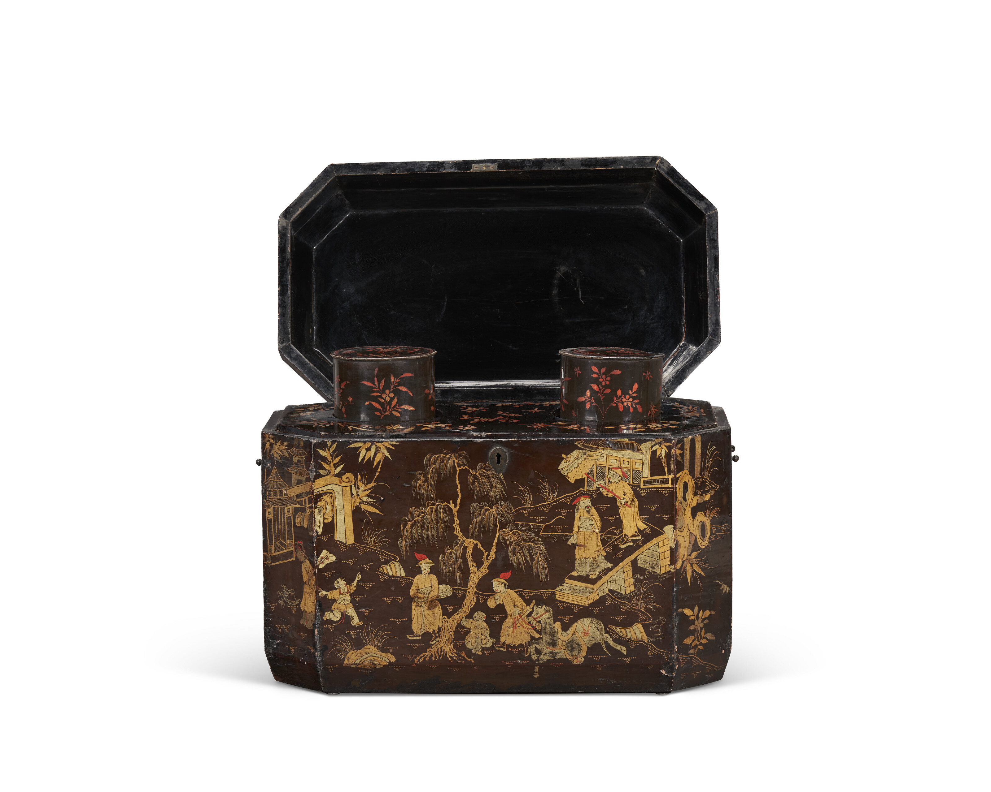 茶助様 A LARGE BLACK, RED AND GILT JAPANNED CHINESE EXPORT TEA CADDY