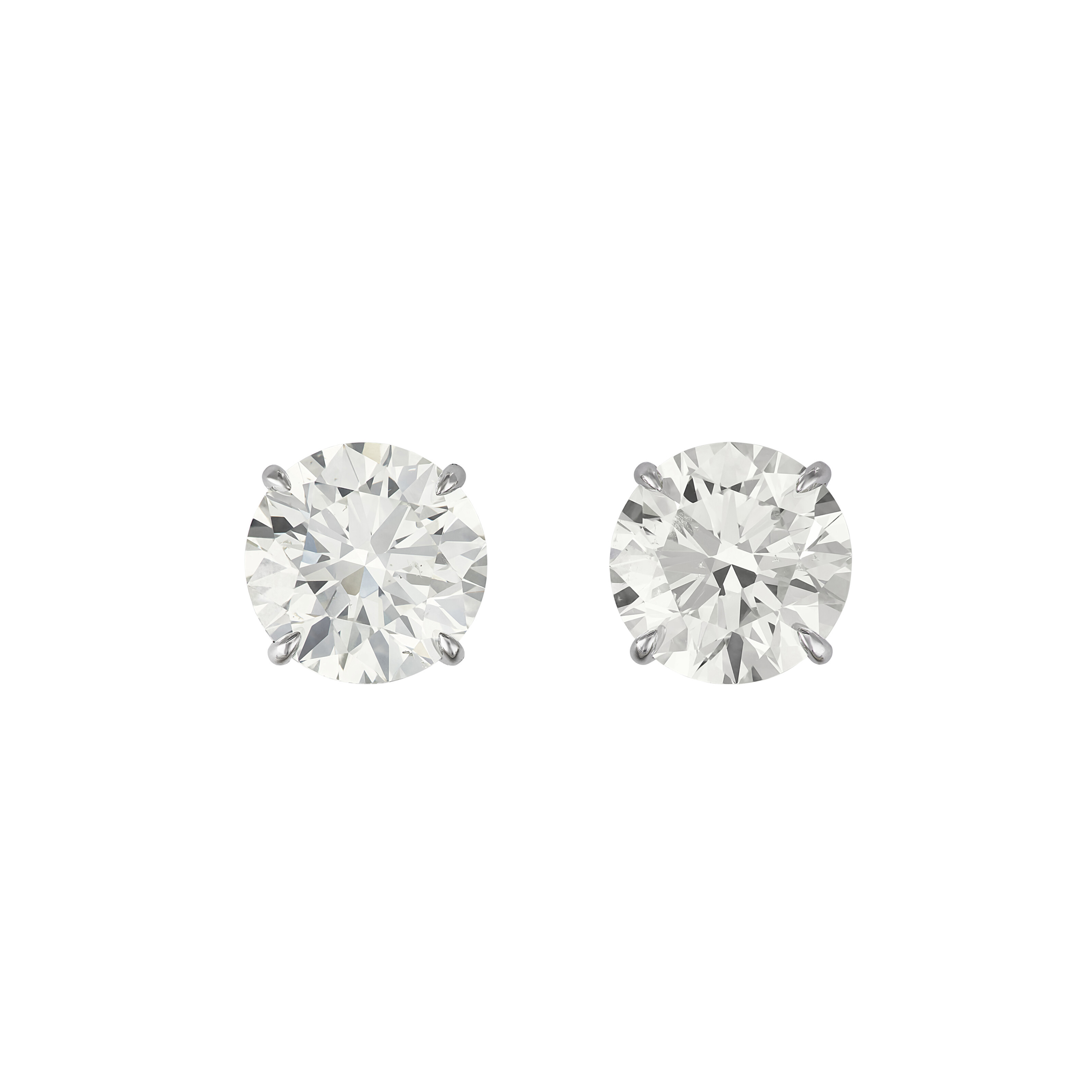 DIAMOND STUD EARRINGS