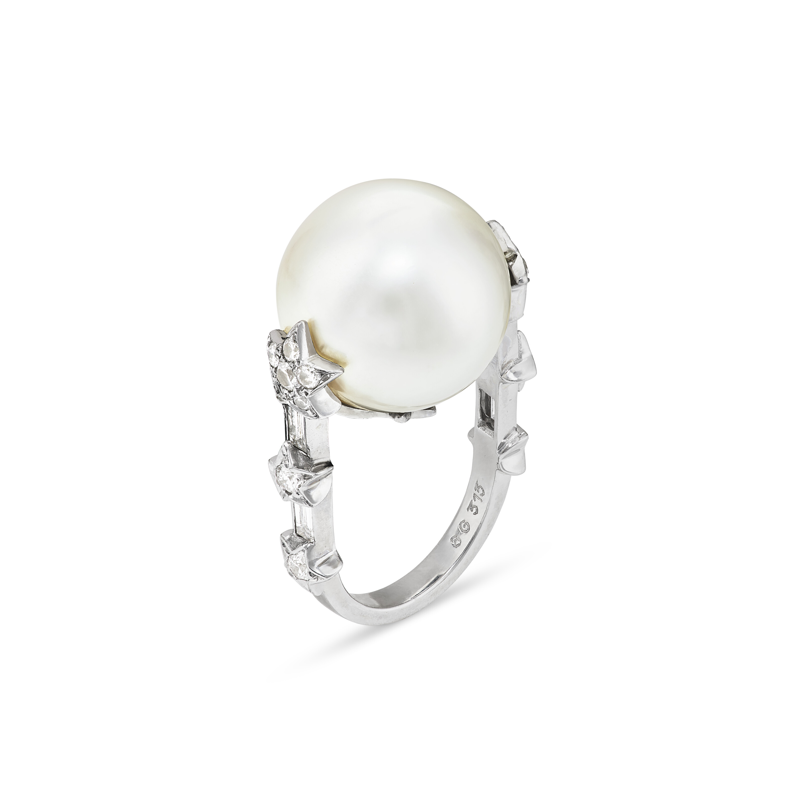 CHANEL SET OF CULTURED PEARL AND DIAMOND ‘COMÈTE’ RINGS image 7