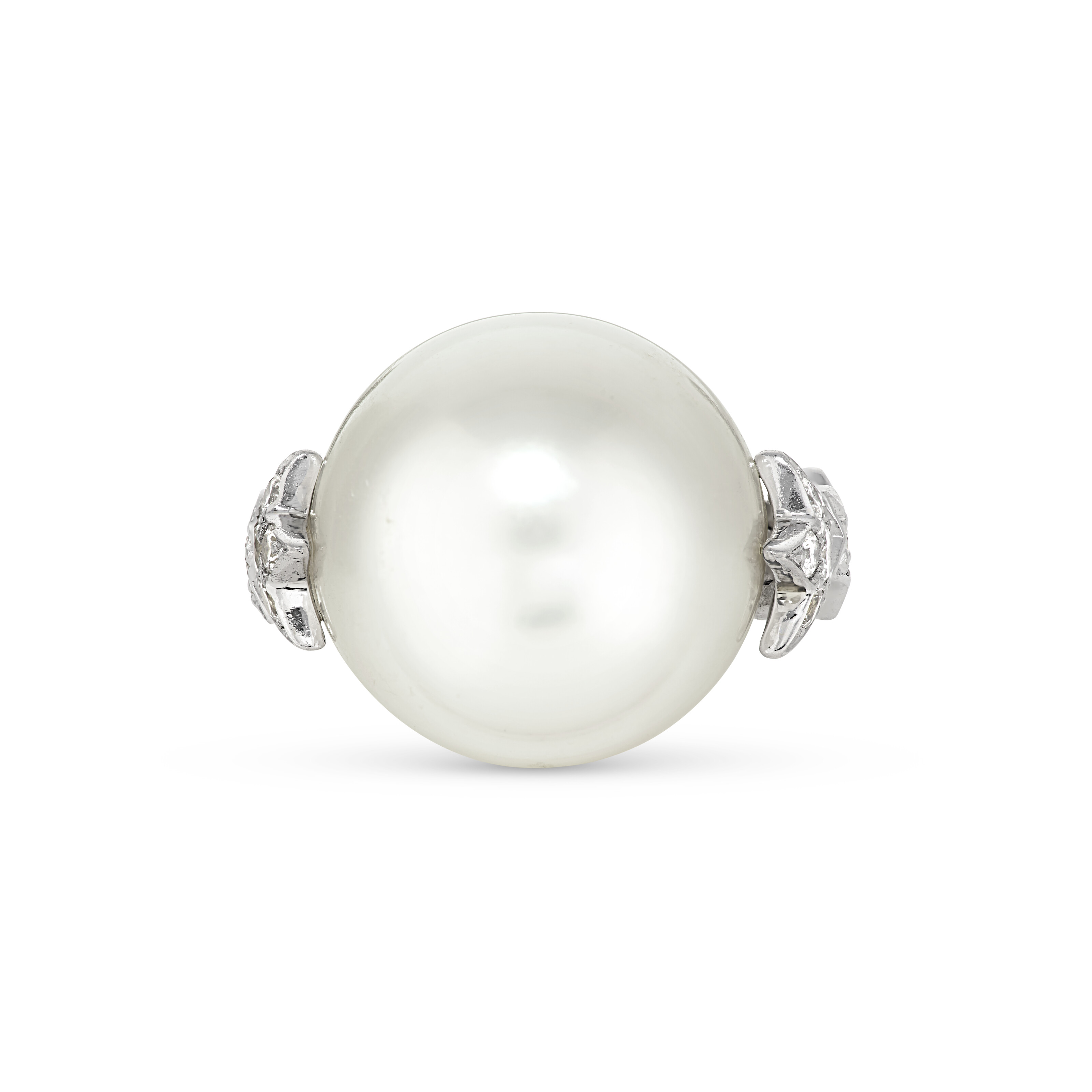 CHANEL SET OF CULTURED PEARL AND DIAMOND ‘COMÈTE’ RINGS image 8