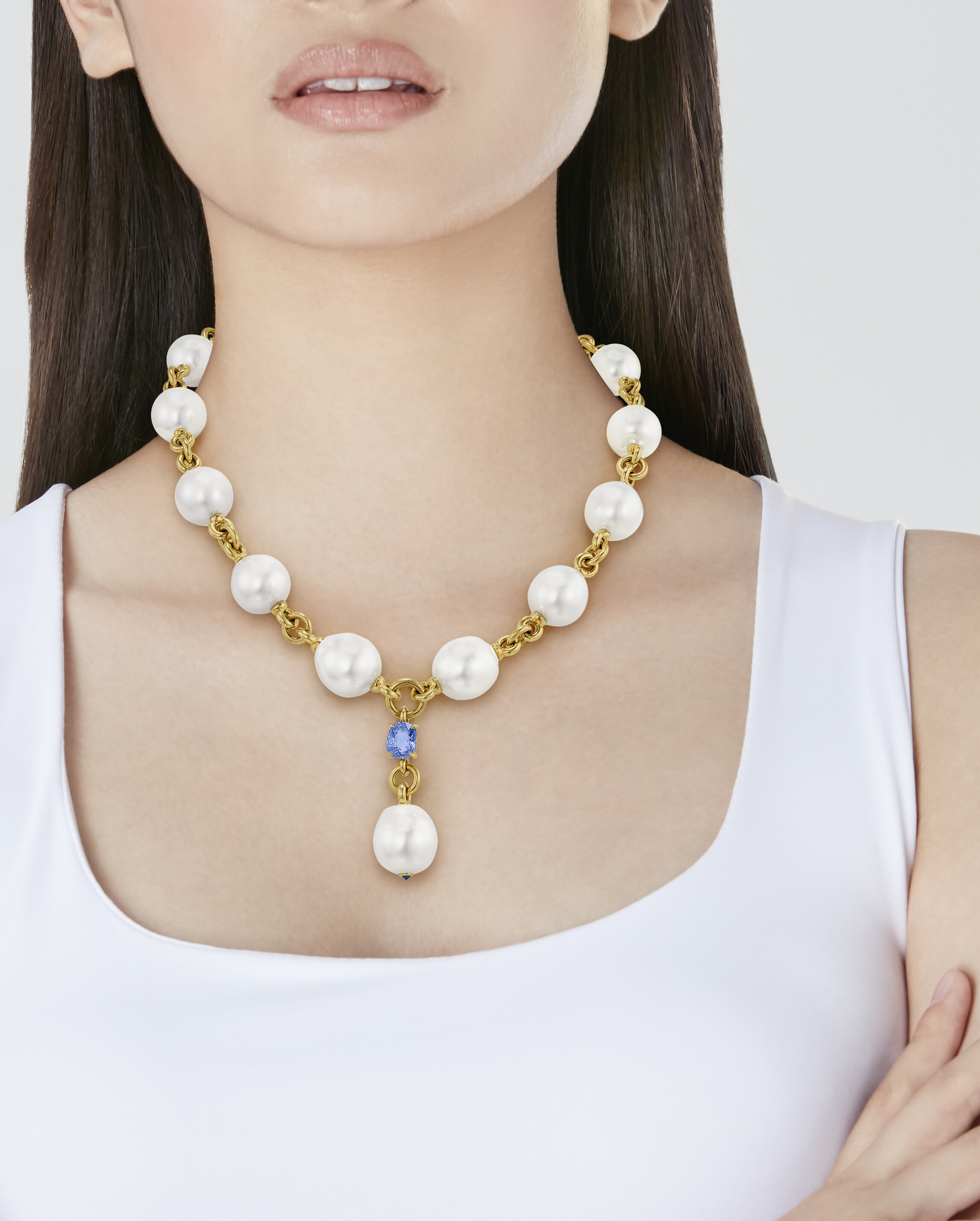 VERDURA CULTURED PEARL AND SAPPHIRE 'Y' NECKLACE image 2