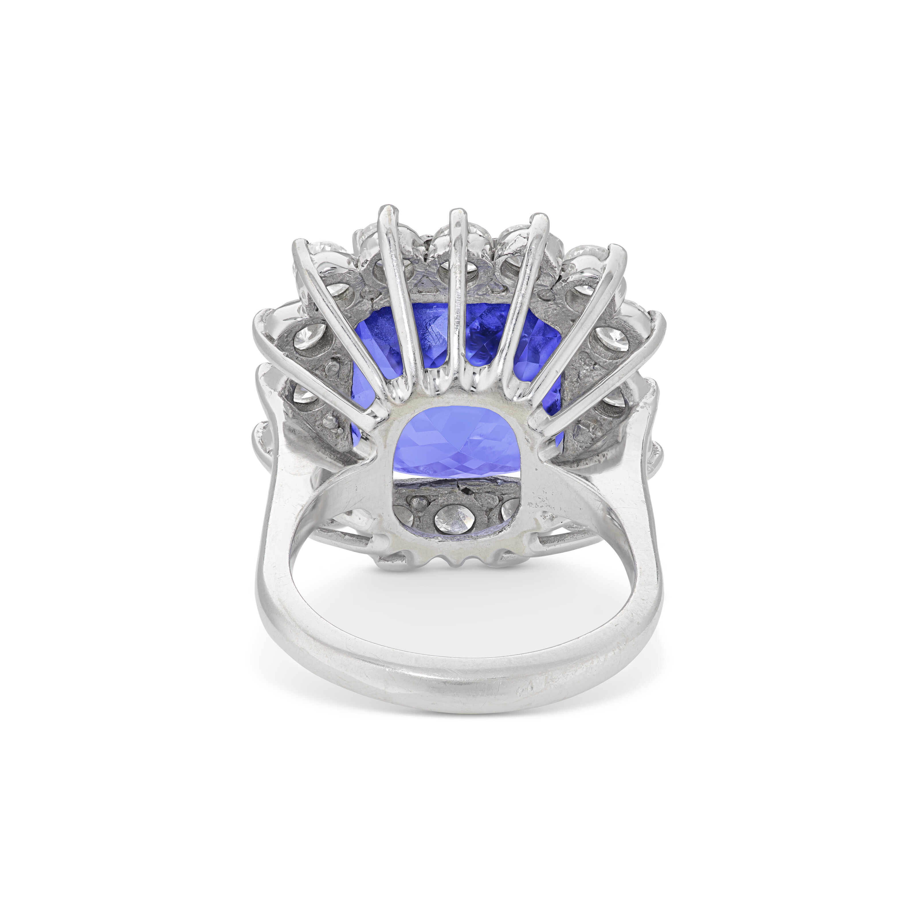 SET OF TANZANITE AND DIAMOND JEWELRY image 7