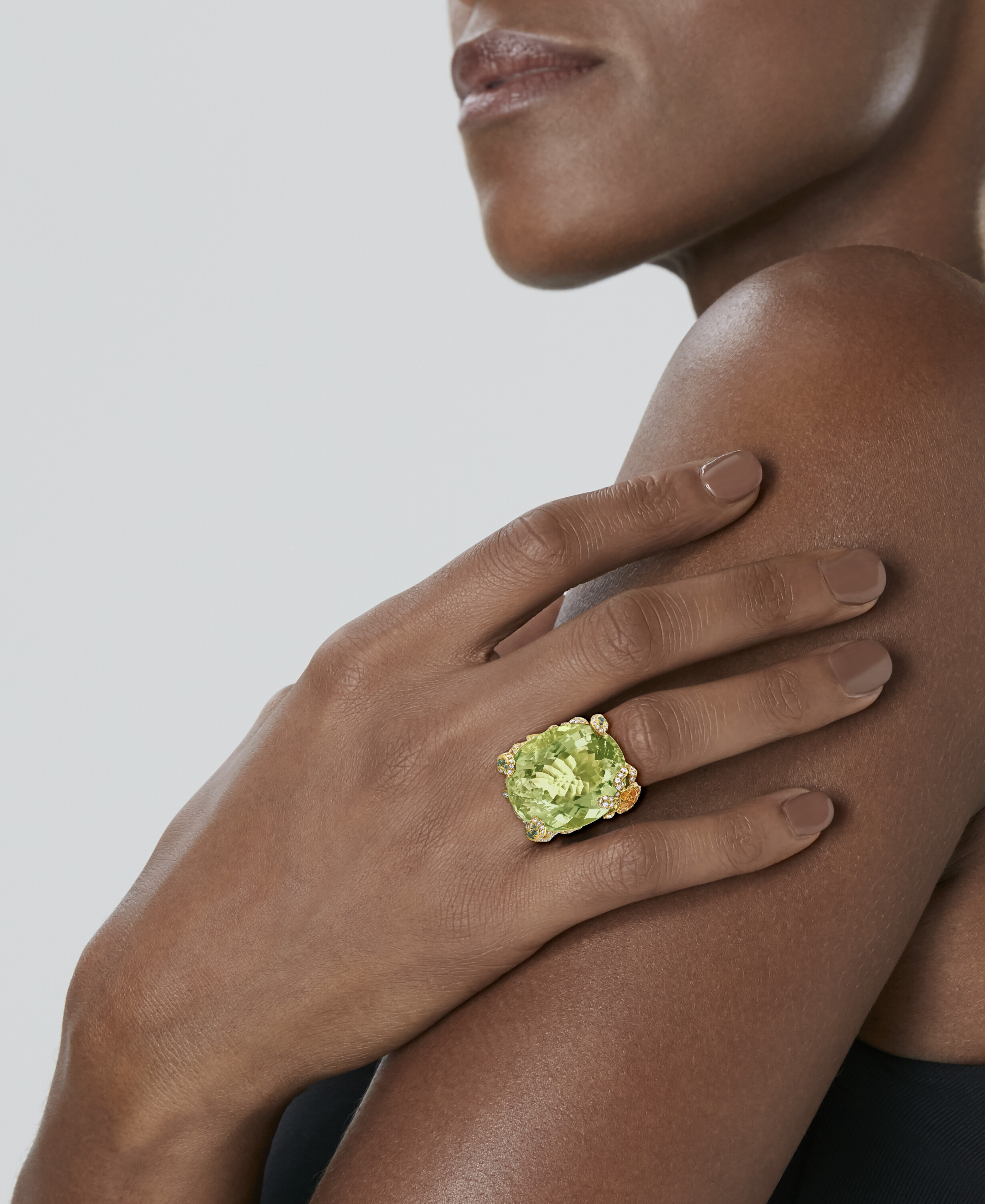 DIOR LEMON QUARTZ, COLORED SAPPHIRE AND DIAMOND ‘MISS DIOR’ RING image 2