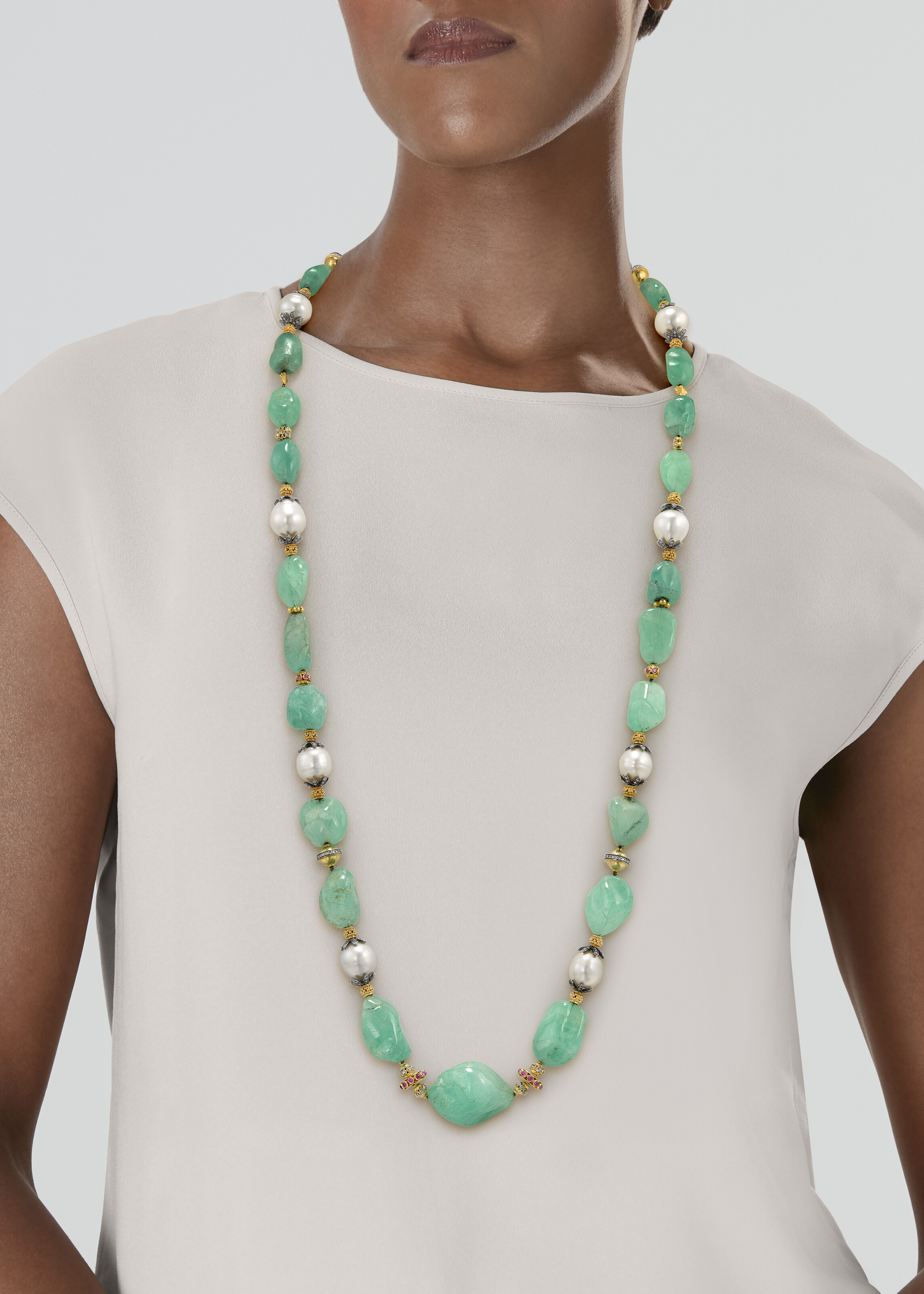 VERDURA EMERALD BEAD, CULTURED PEARL, DIAMOND AND RUBY LONGCHAIN NECKLACE image 2