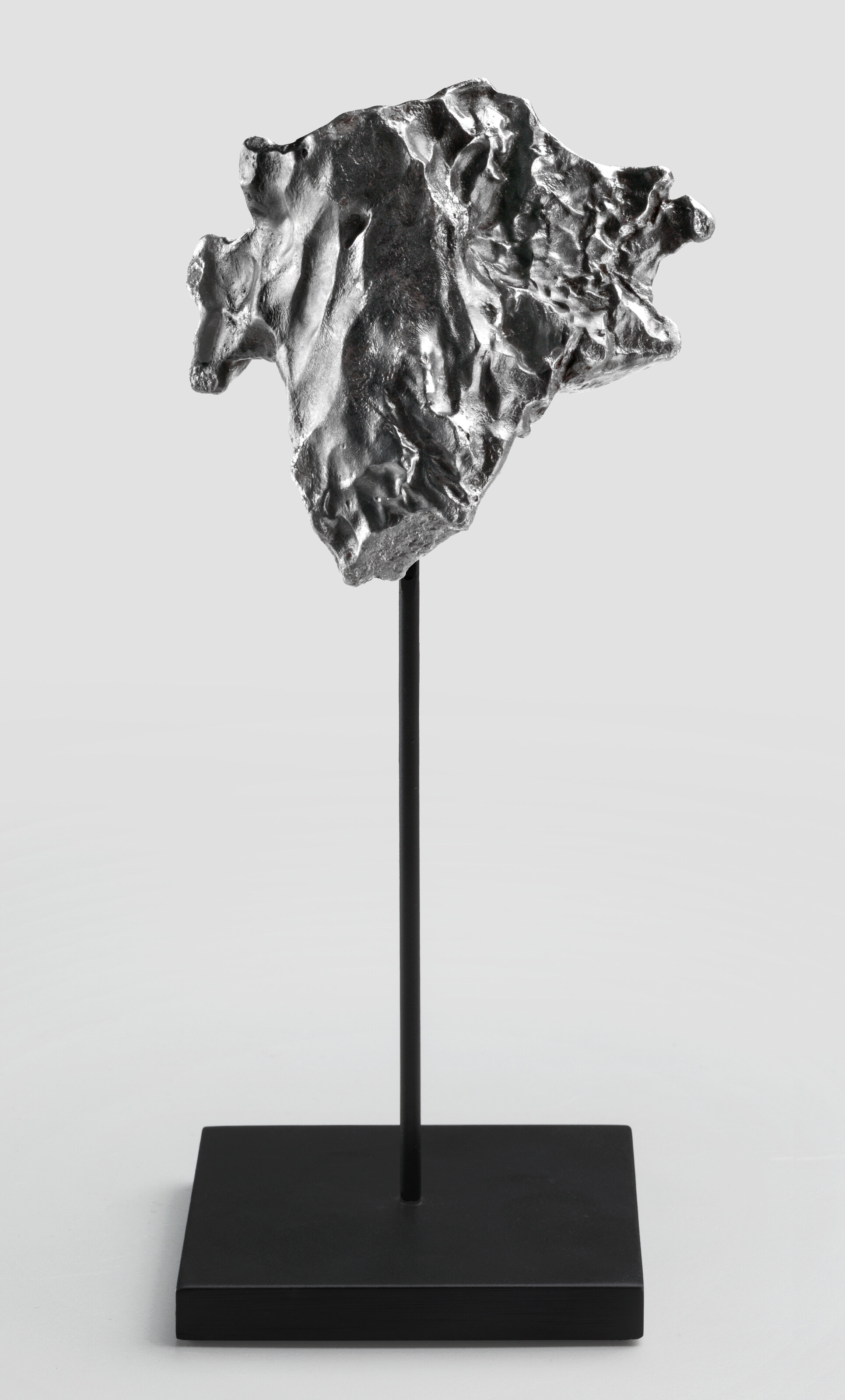 A SUPERB SIKHOTE-ALIN METEORITE