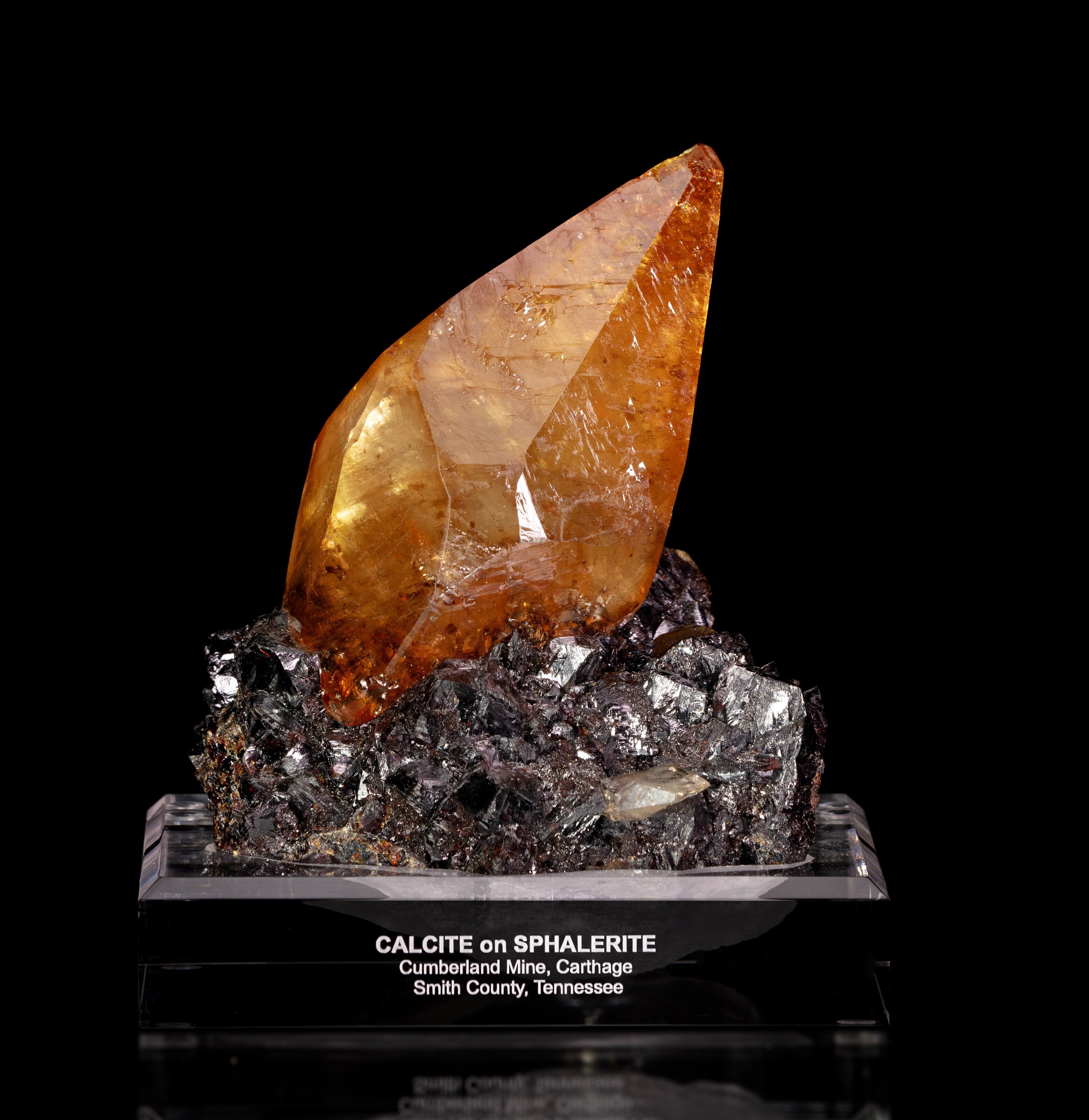 CALCITE ON SPHALERITE