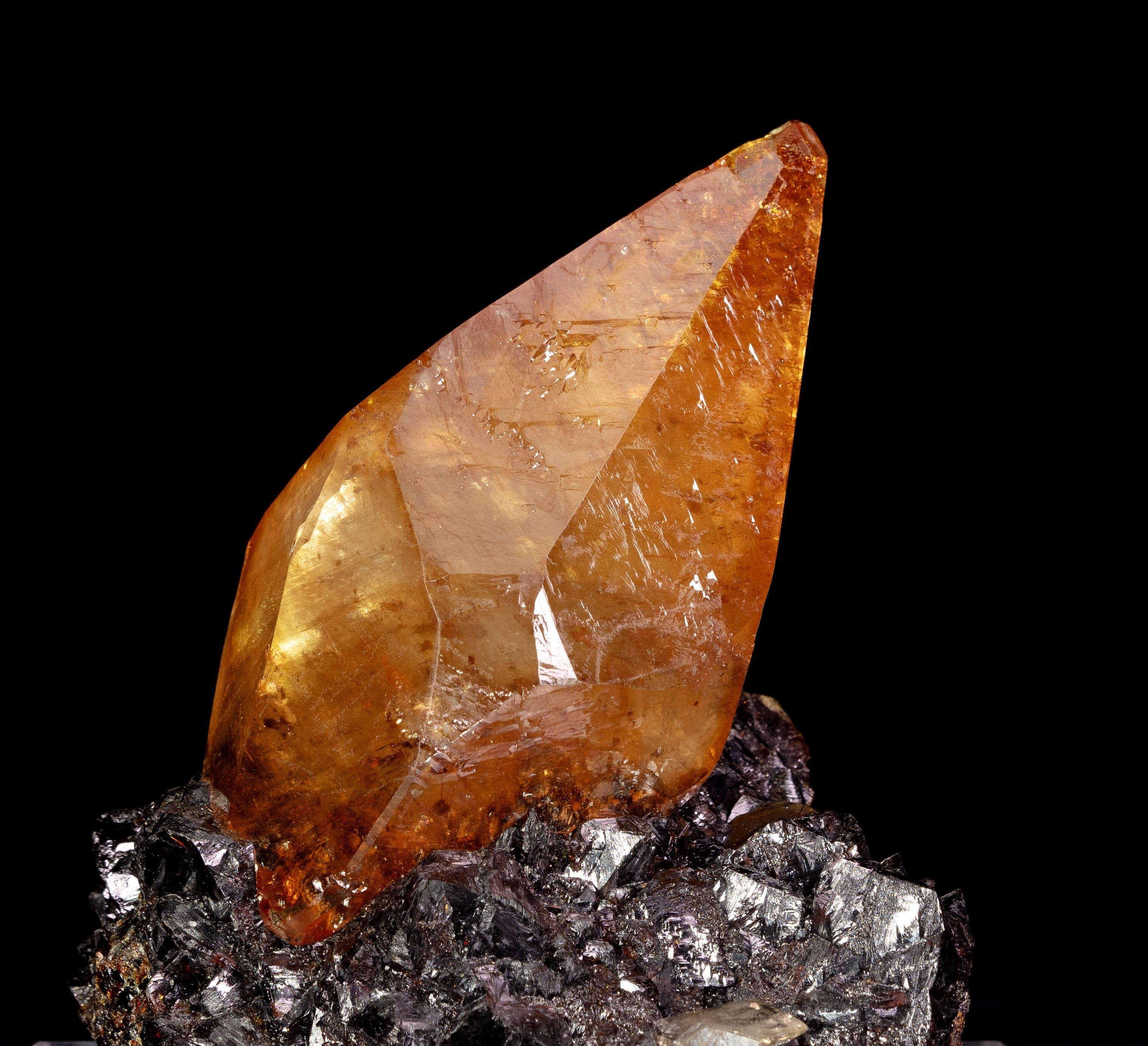 CALCITE ON SPHALERITE image 2