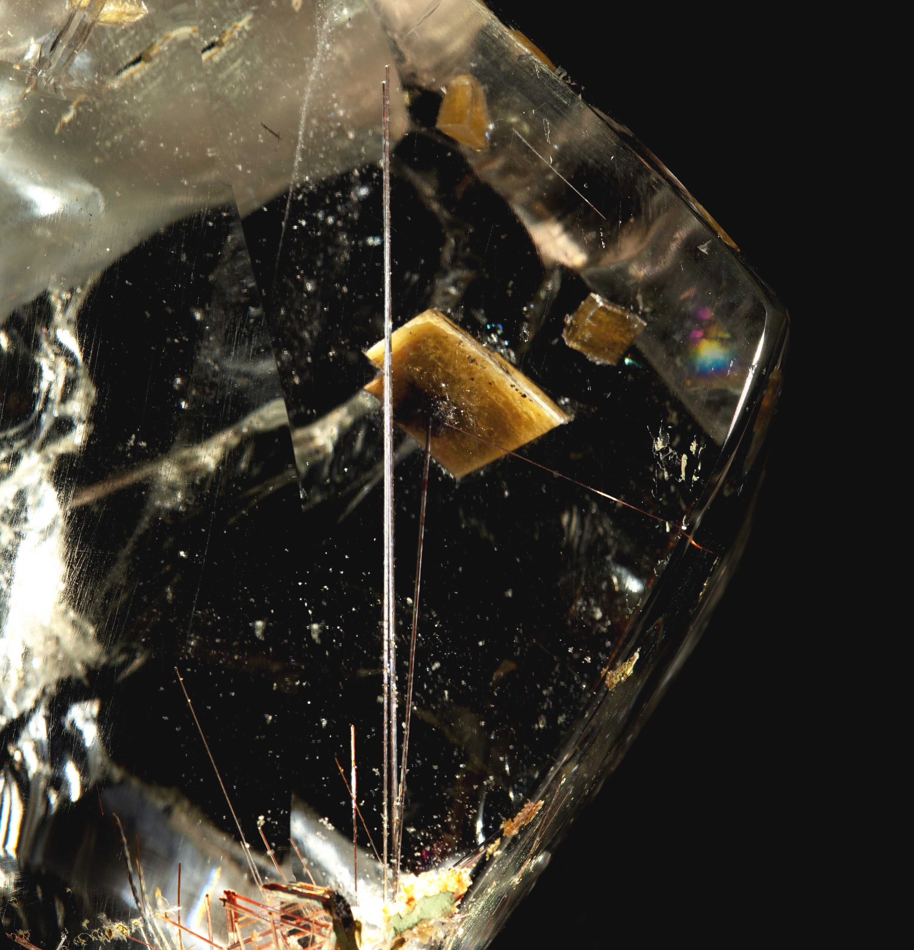 QUARTZ WITH RUTILE AND SIDERITE INCLUSIONS image 2