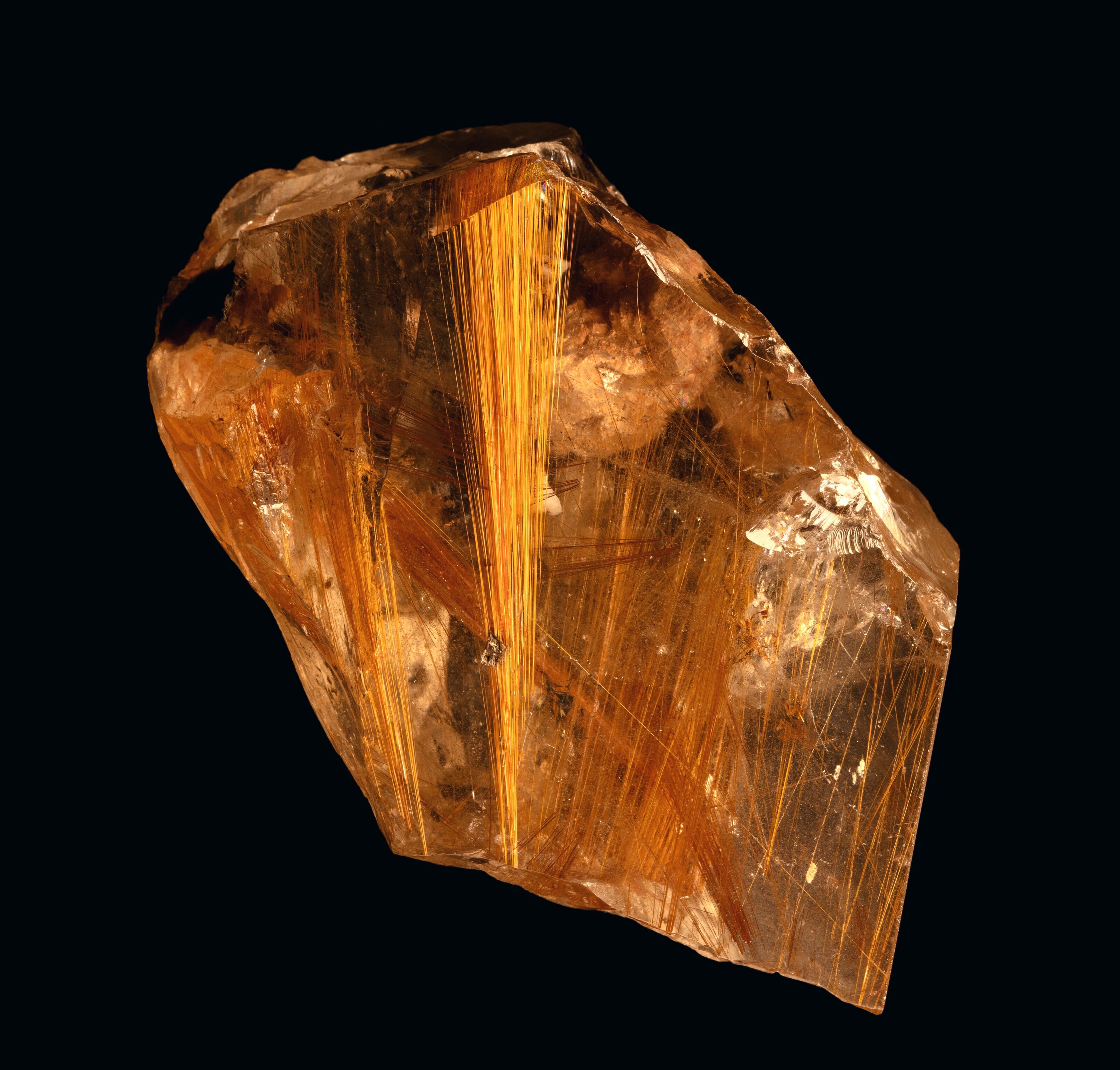 RUTILE IN QUARTZ FREEFROM