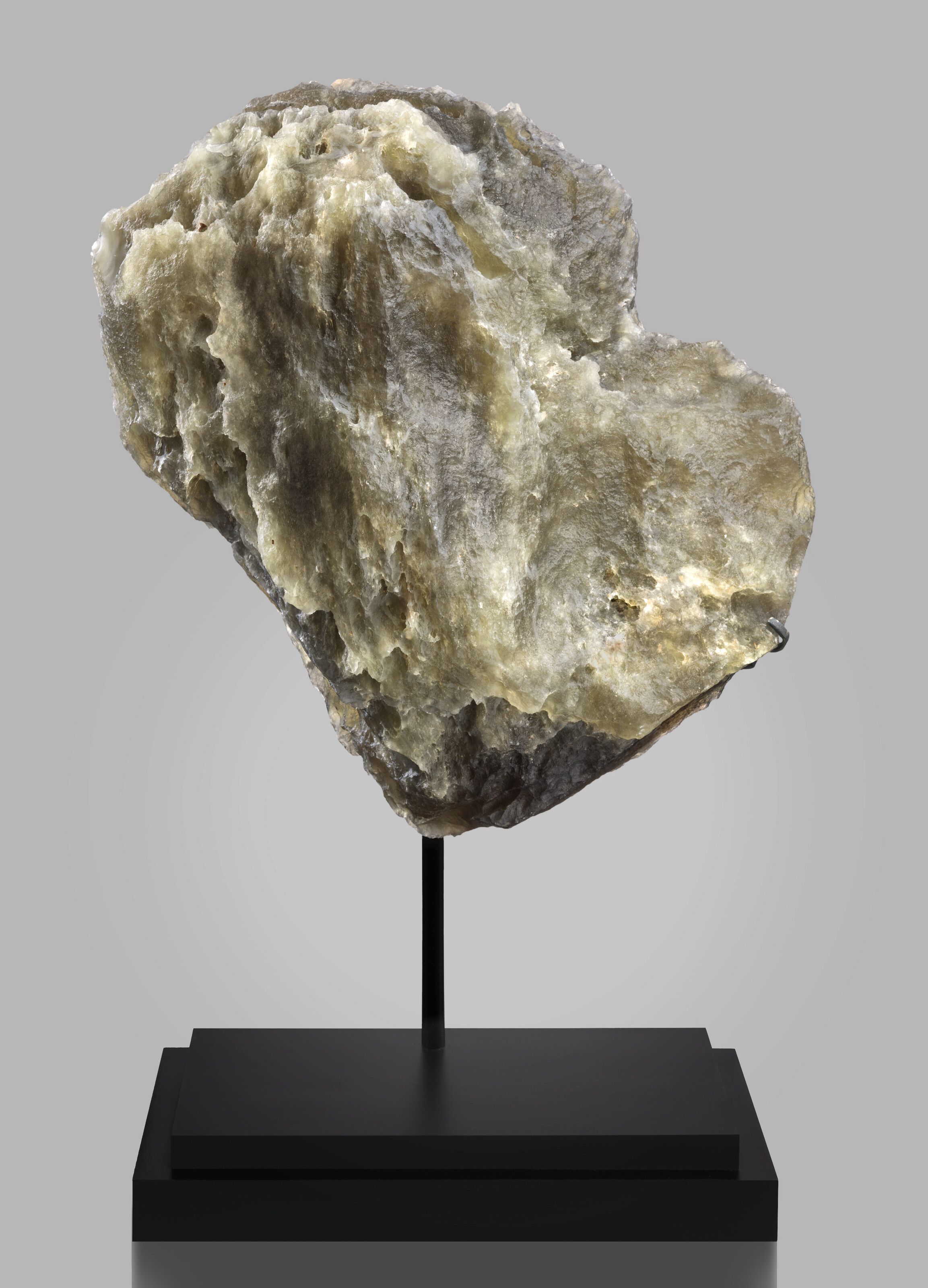 DESERT GLASS FROM AN ASTEROID IMPACT — THE LARGEST SPECIMEN KNOWN TO EXIST image 2